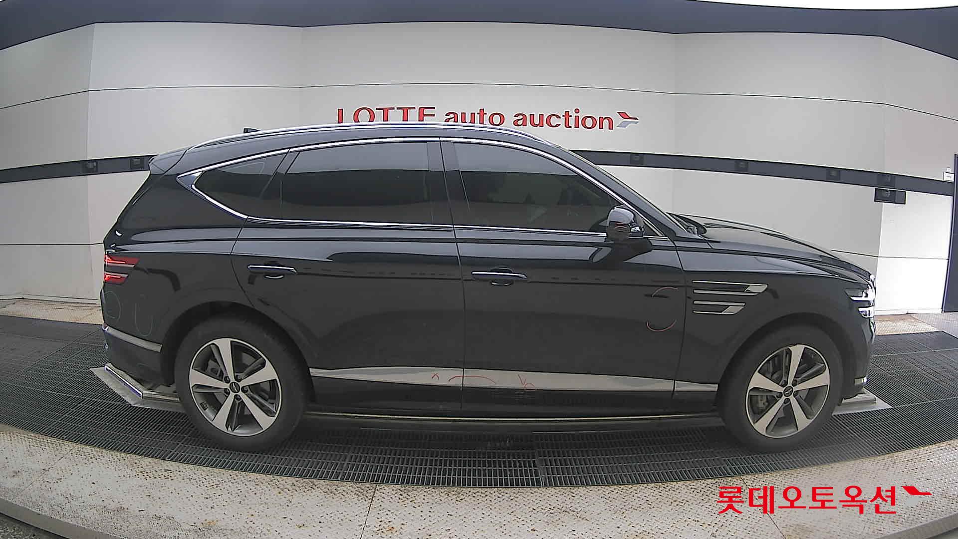 2022 - genesis gv80