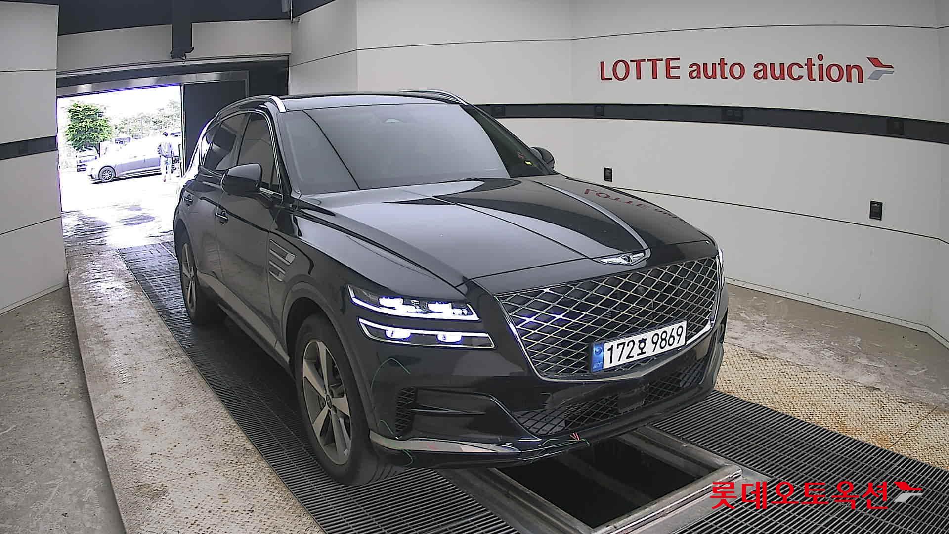 2022 - genesis gv80