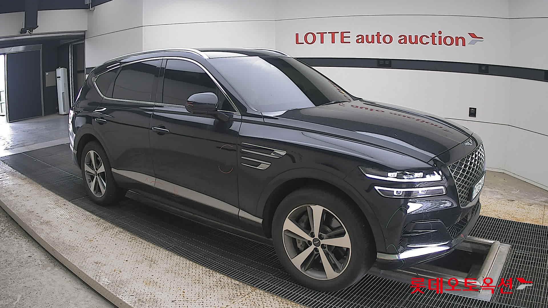 2022 - genesis gv80