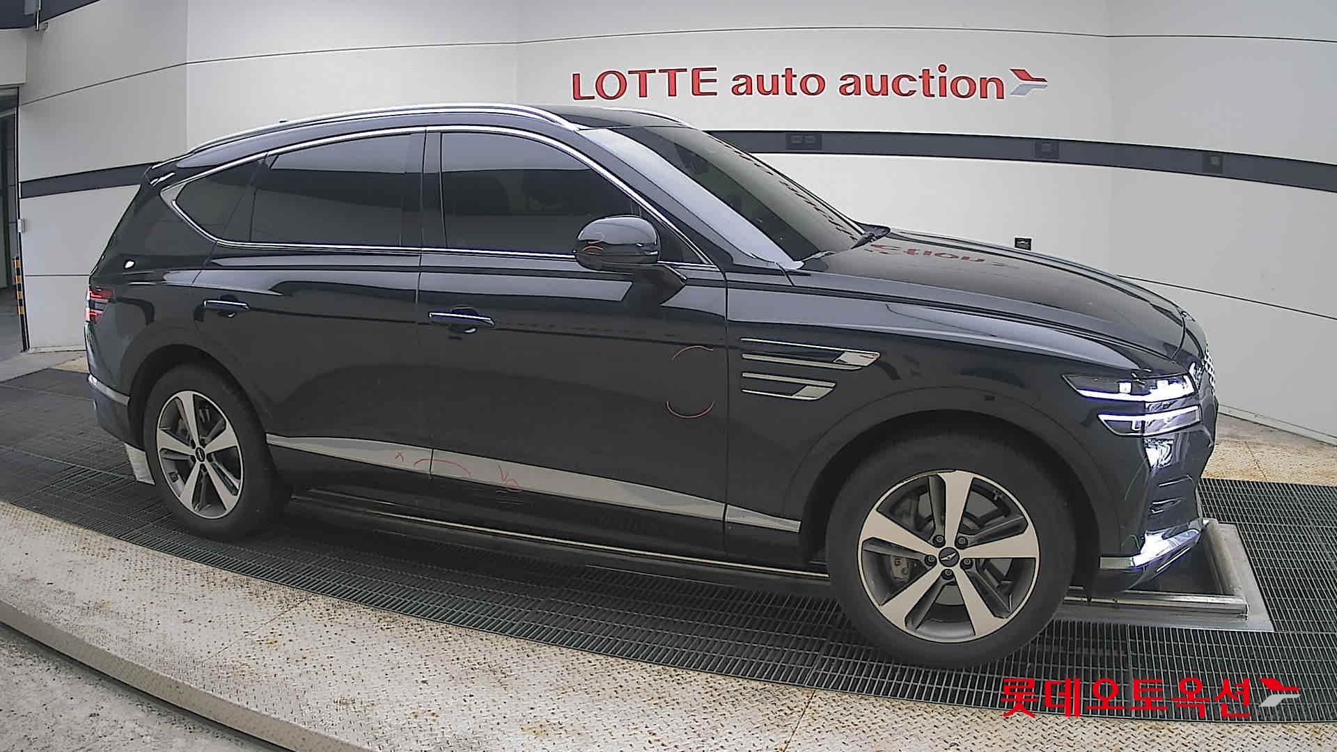2022 - genesis gv80