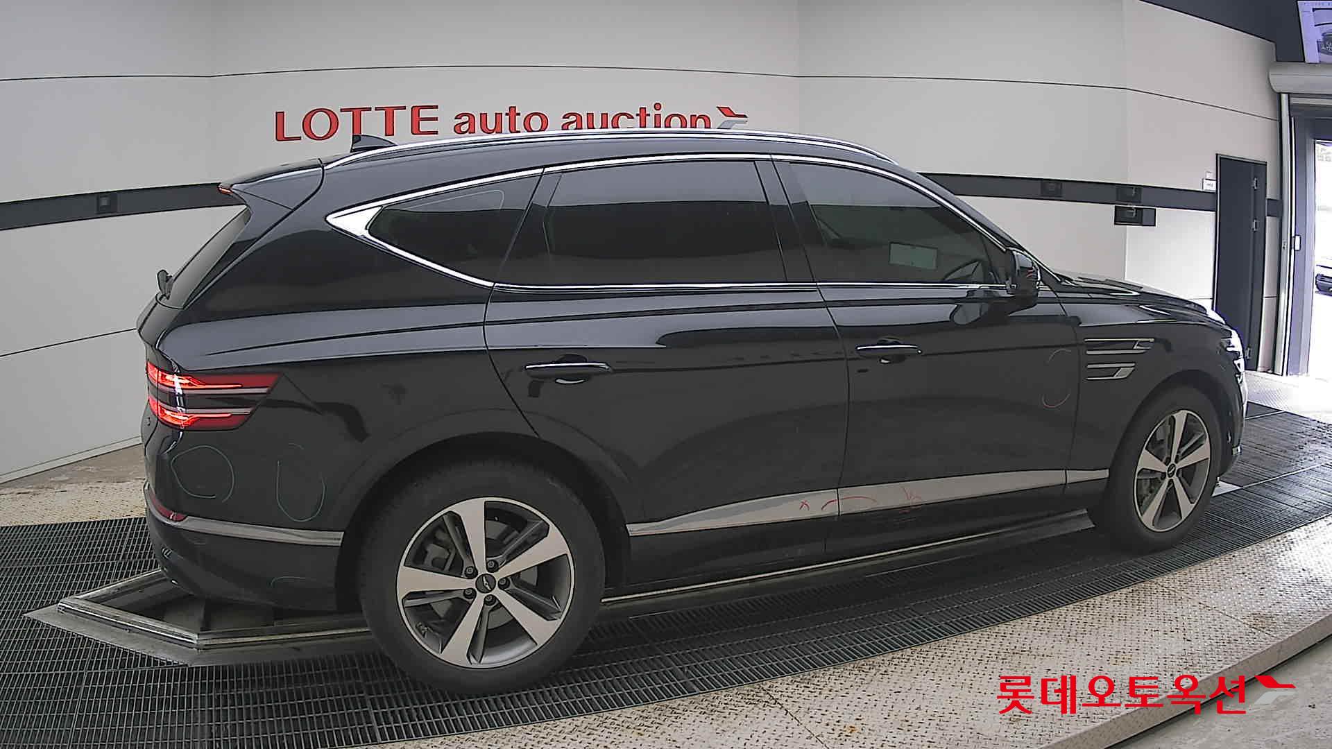 2022 - genesis gv80