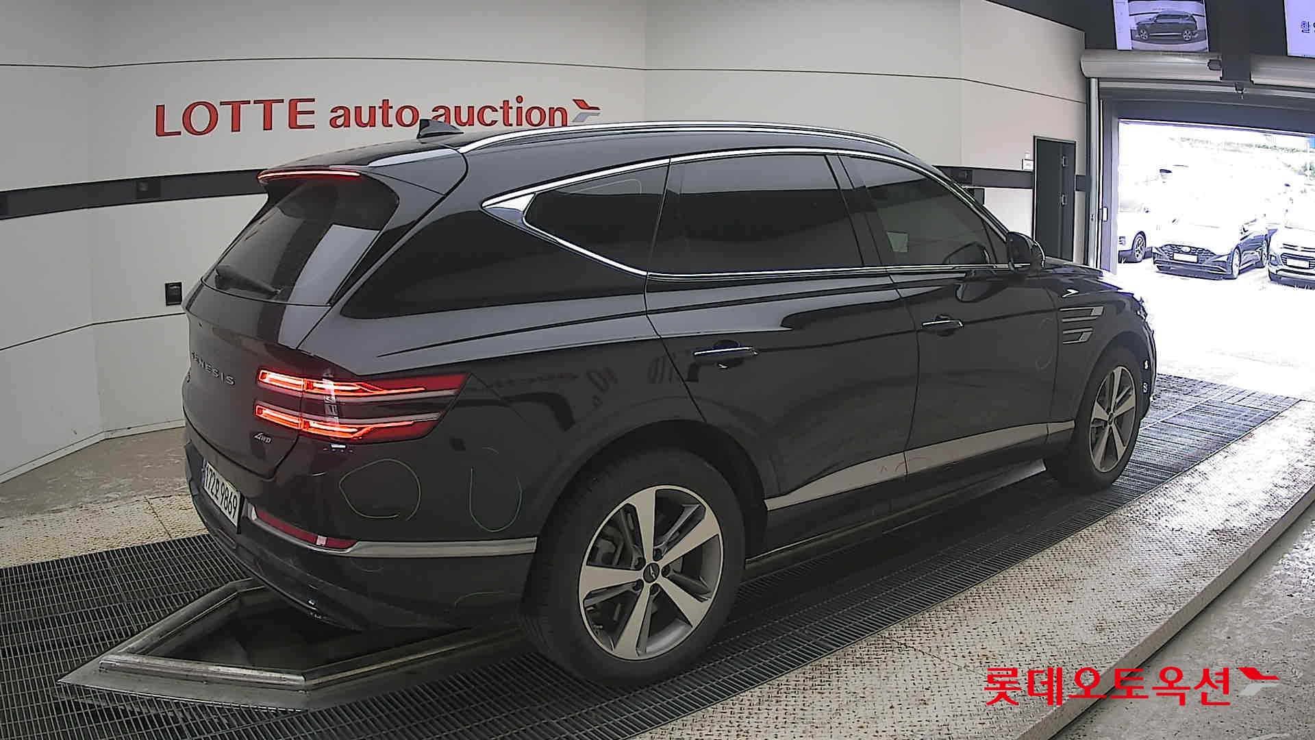 2022 - genesis gv80