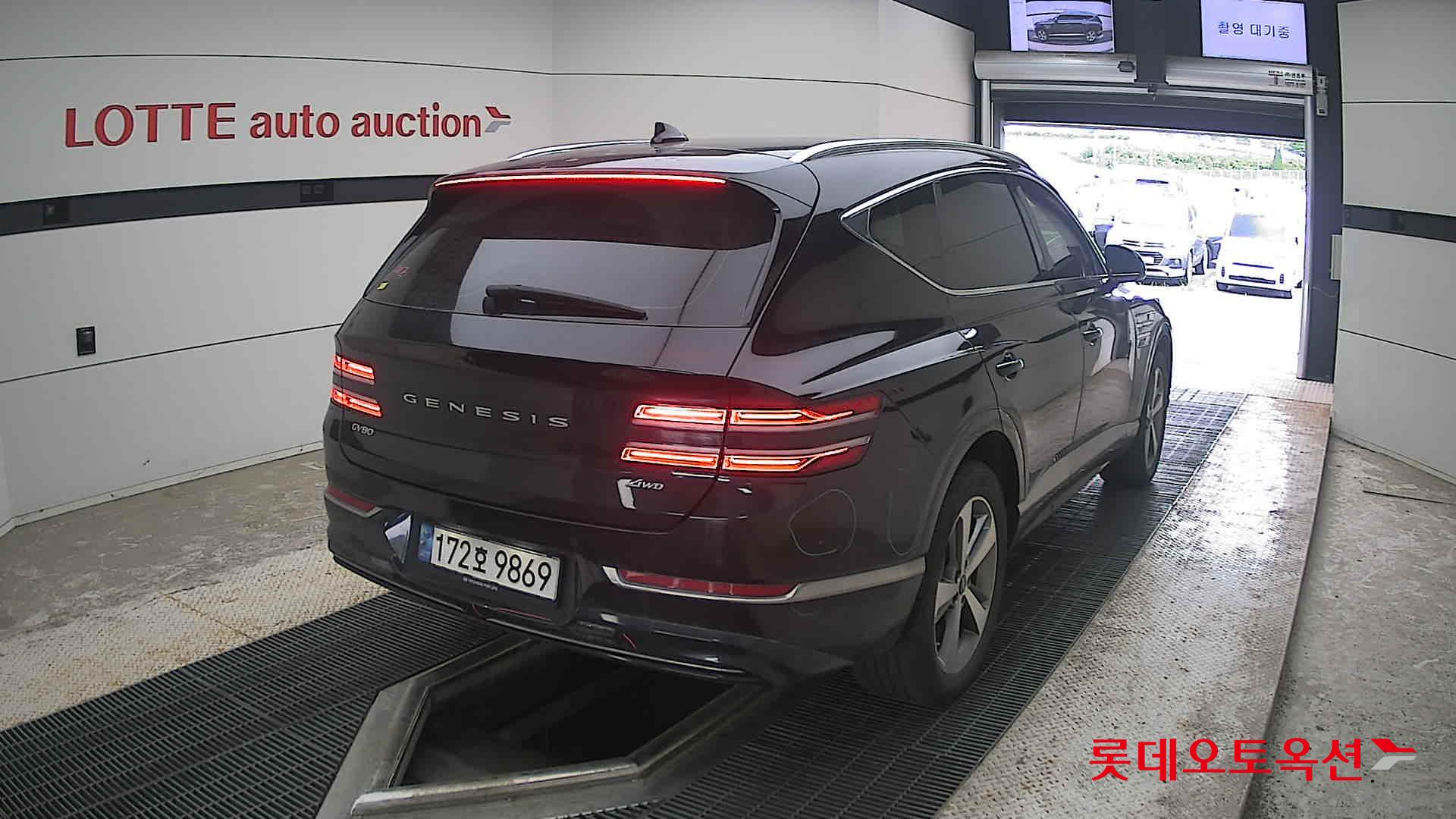 2022 - genesis gv80