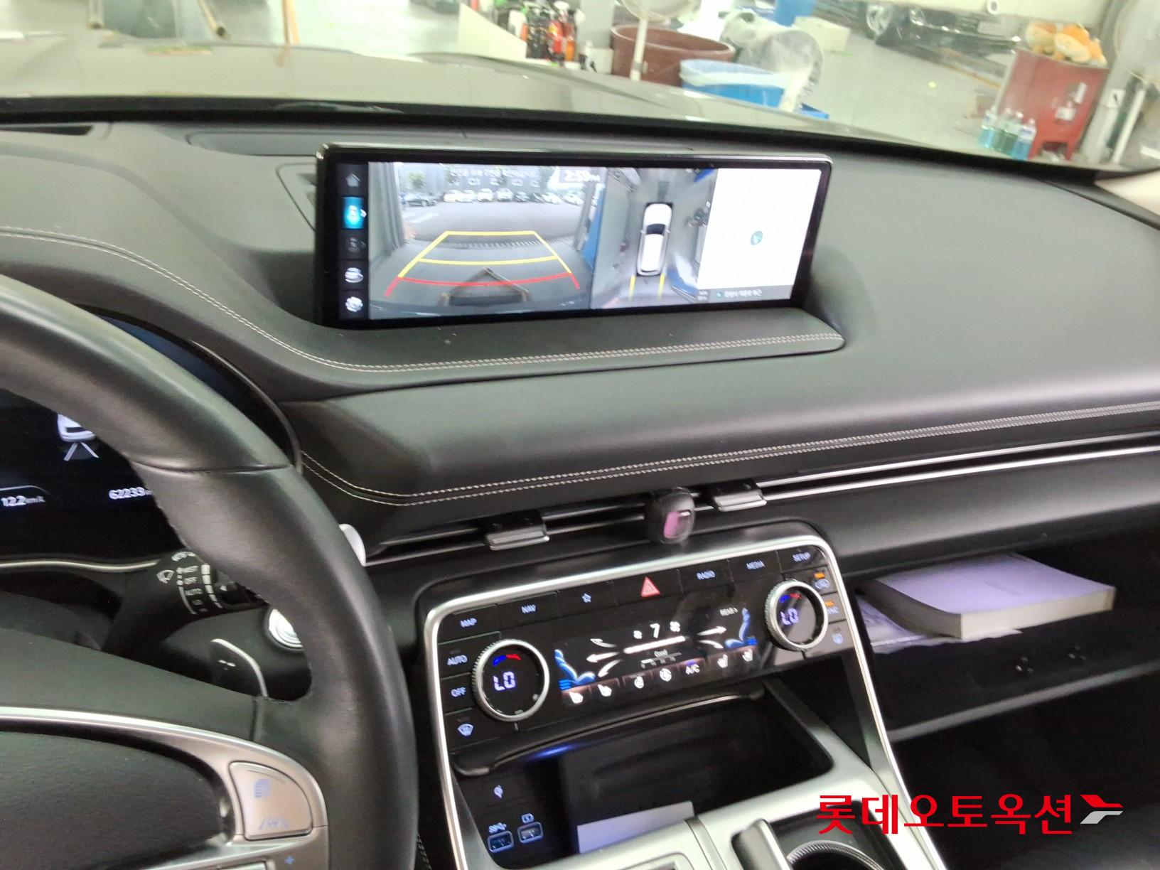 2022 - genesis gv80