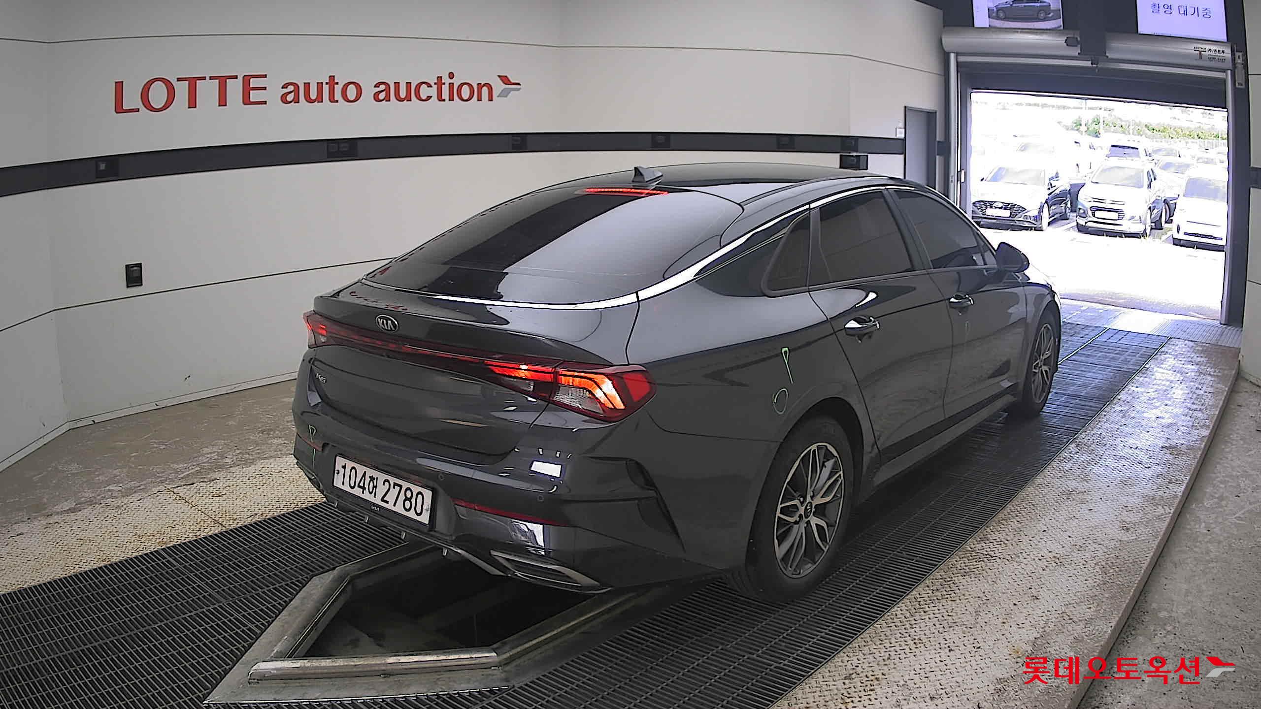 2020 - kia k5