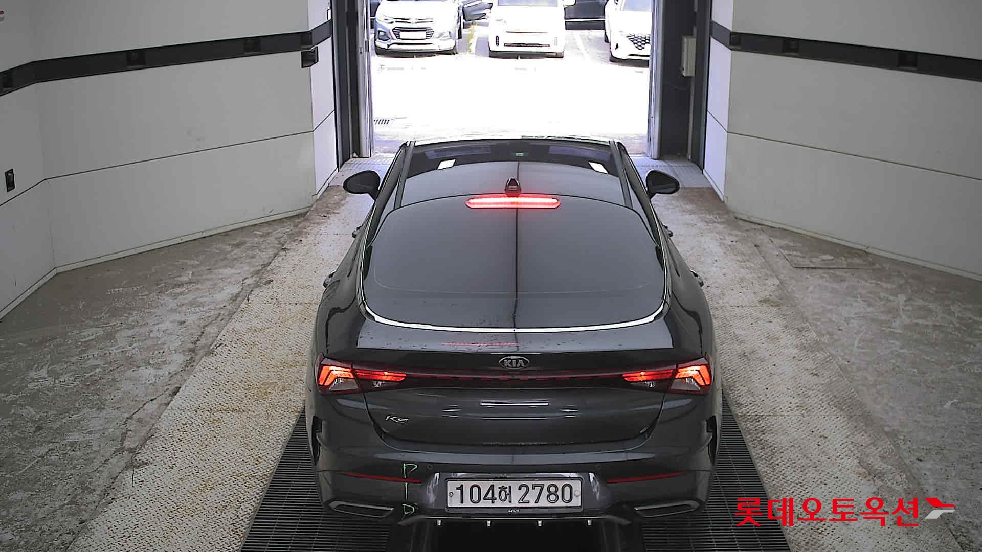 2020 - kia k5