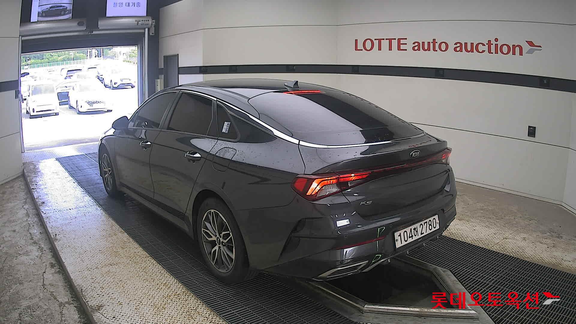 2020 - kia k5