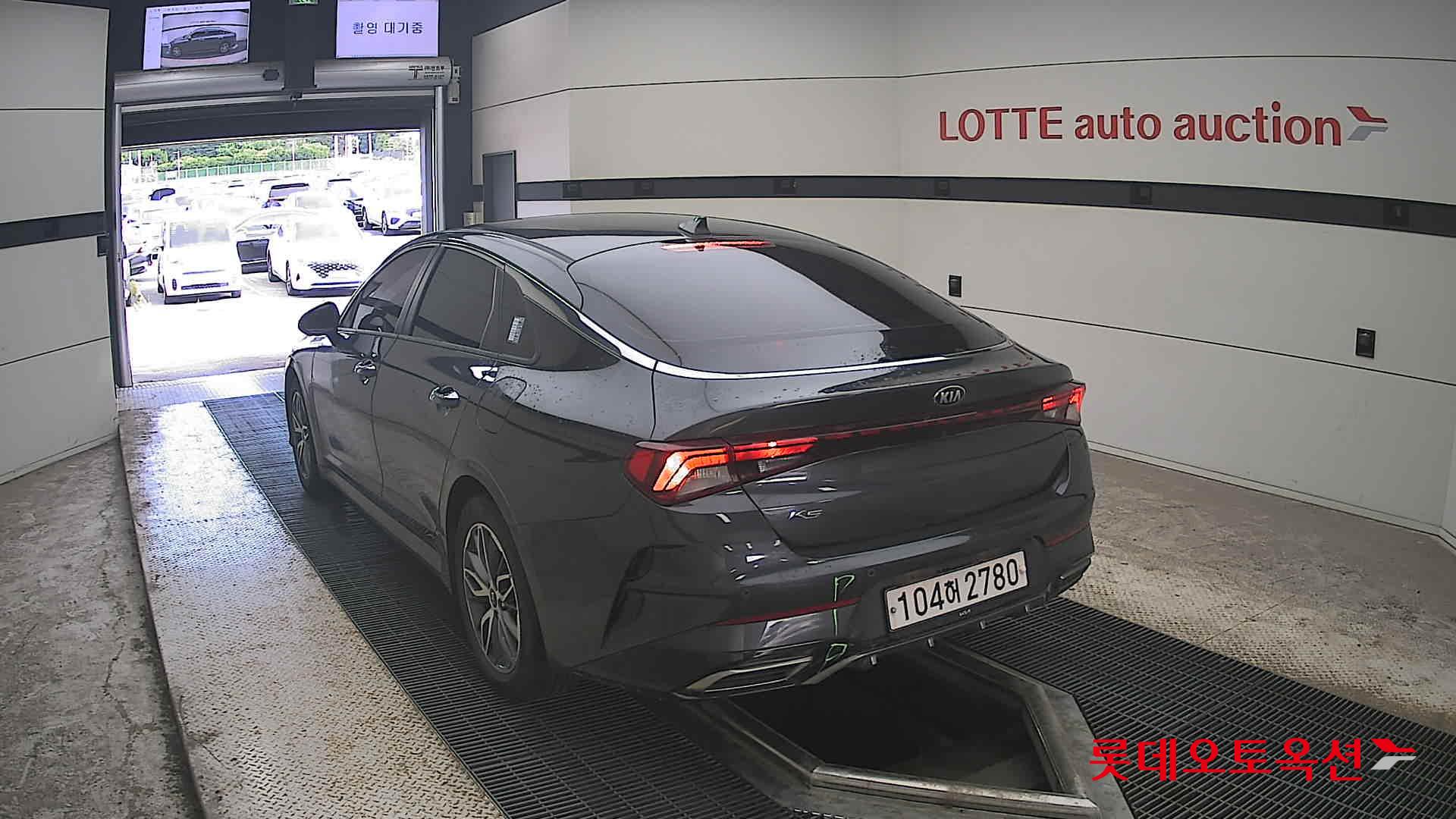2020 - kia k5
