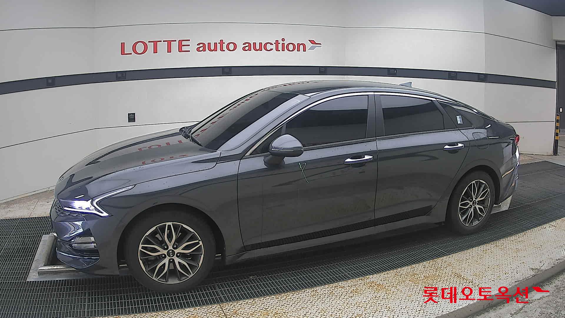 2020 - kia k5