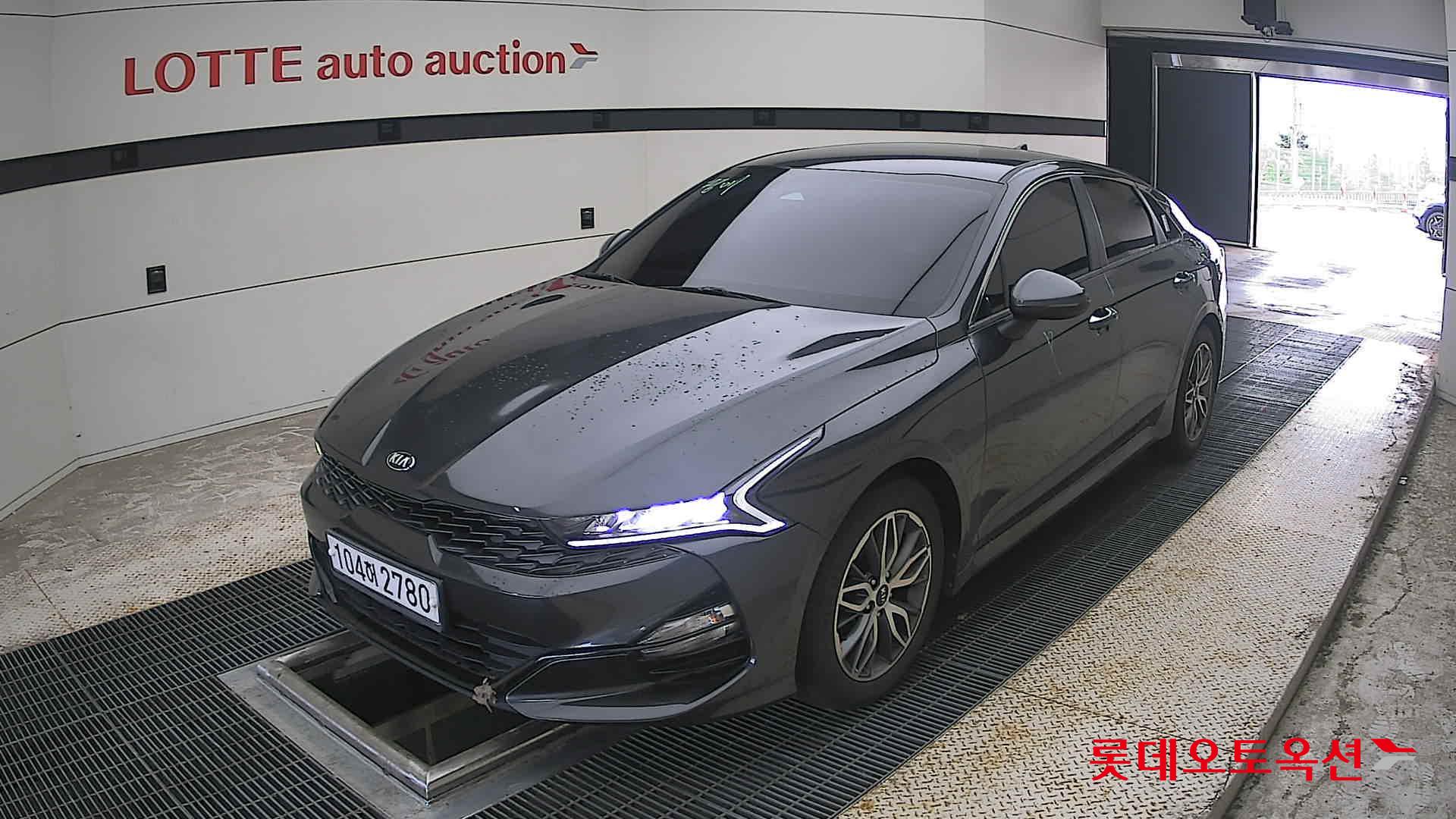 2020 - kia k5