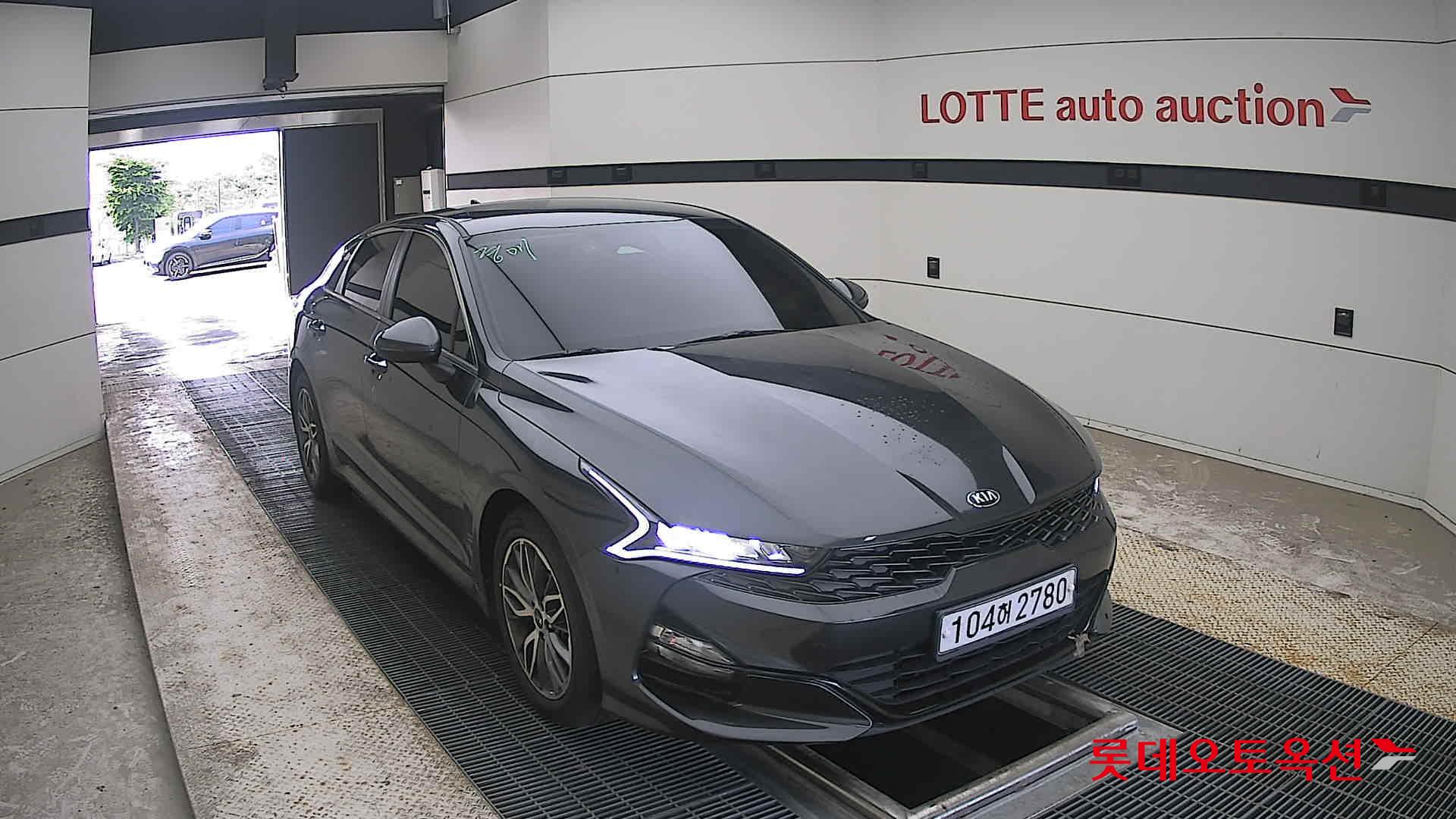 2020 - kia k5