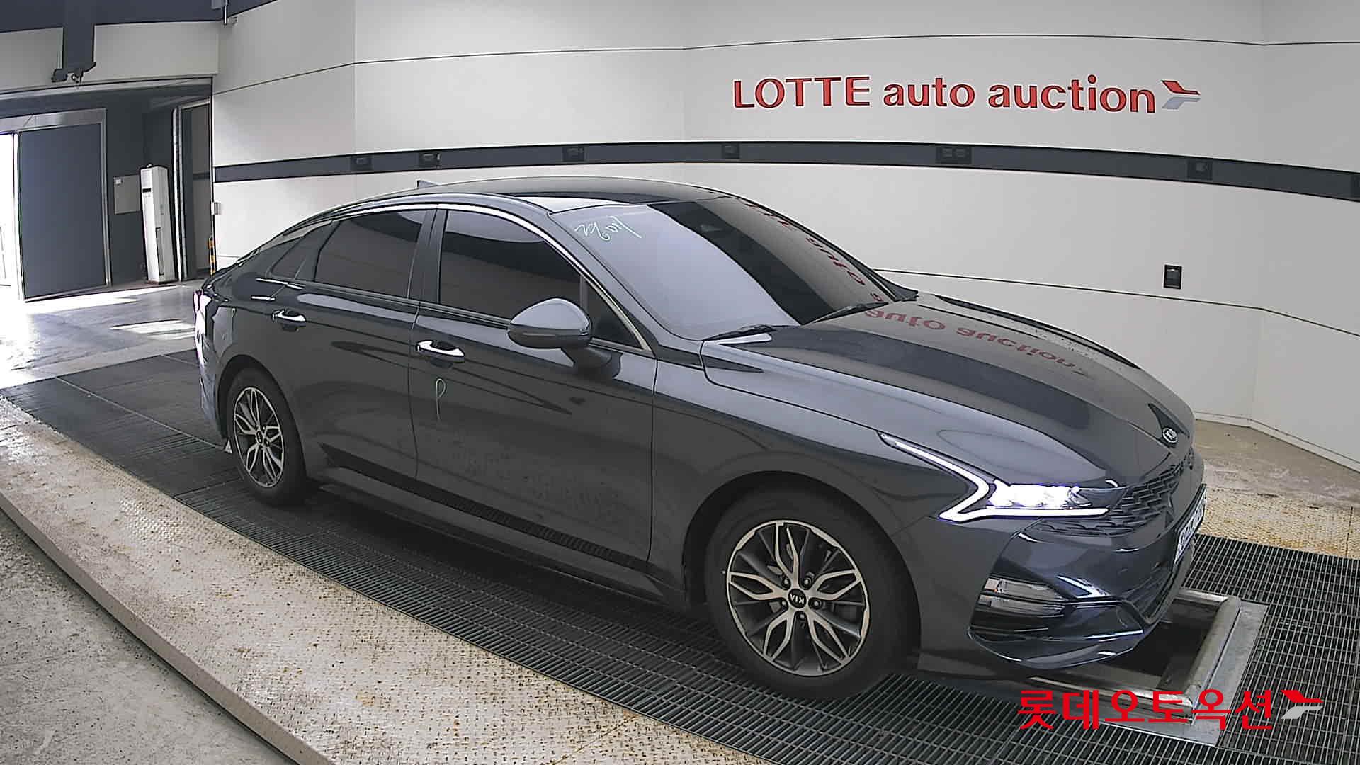 2020 - kia k5