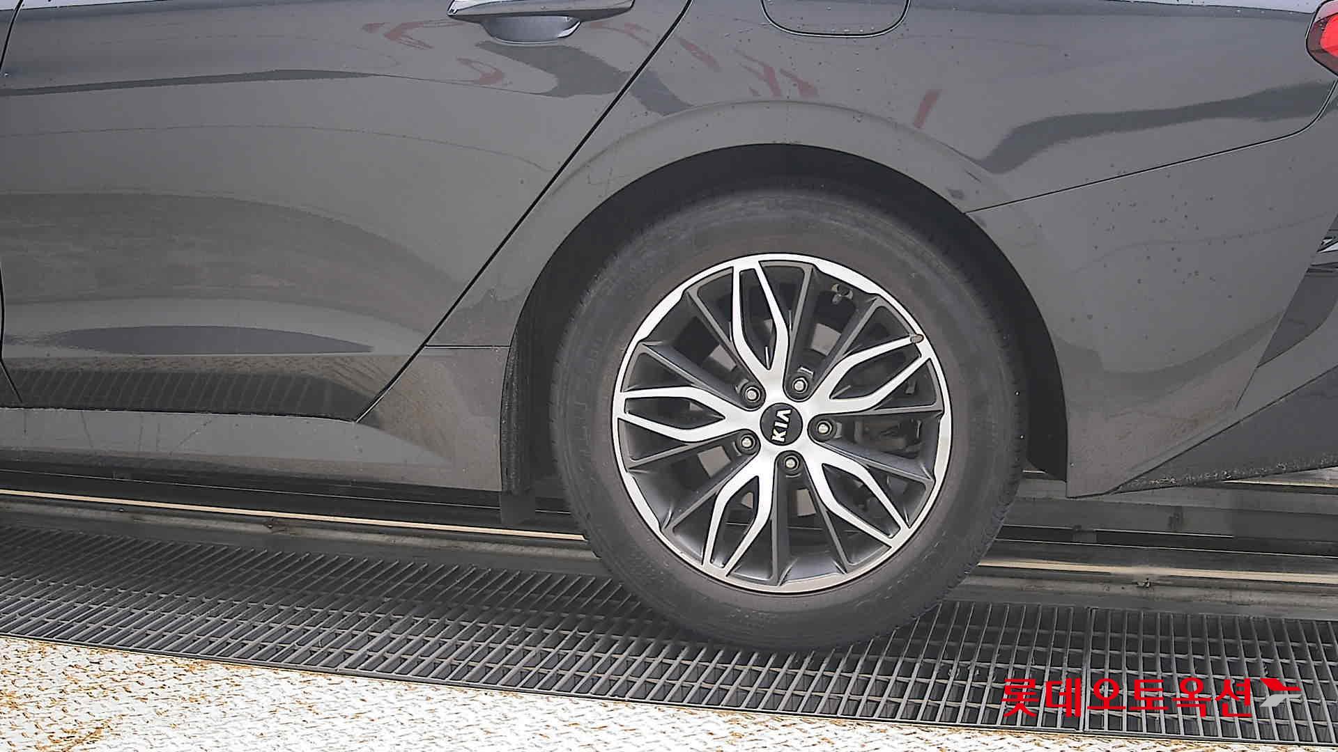 2020 - kia k5