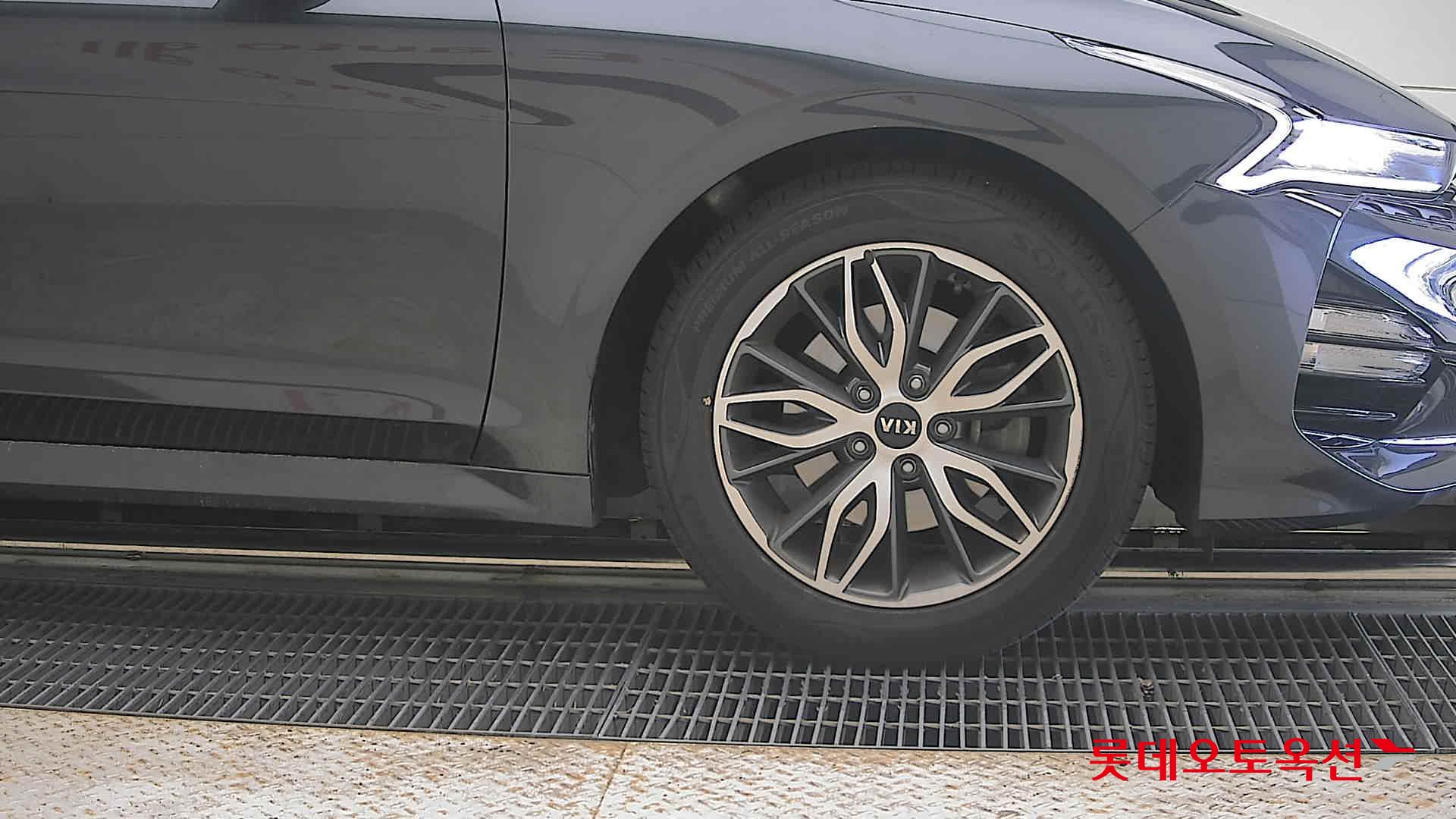 2020 - kia k5