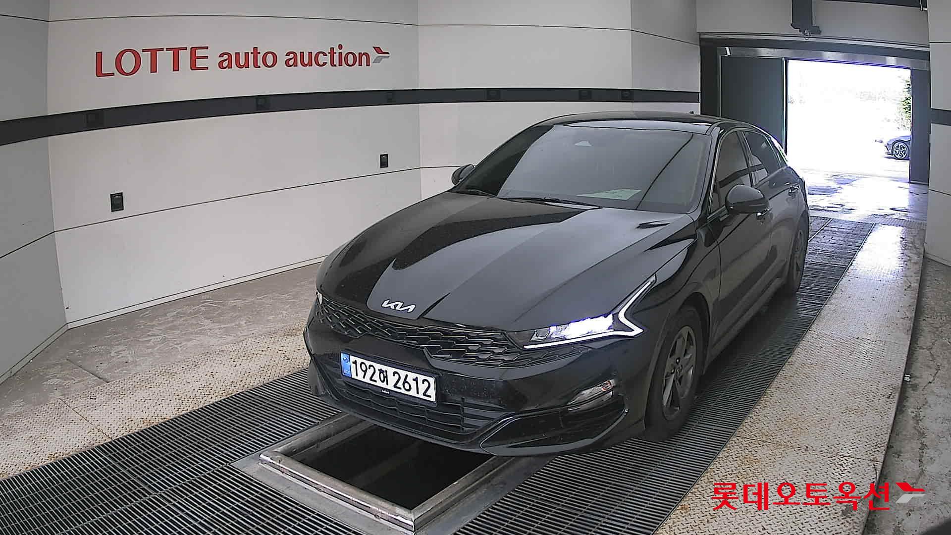 2023 - kia k5