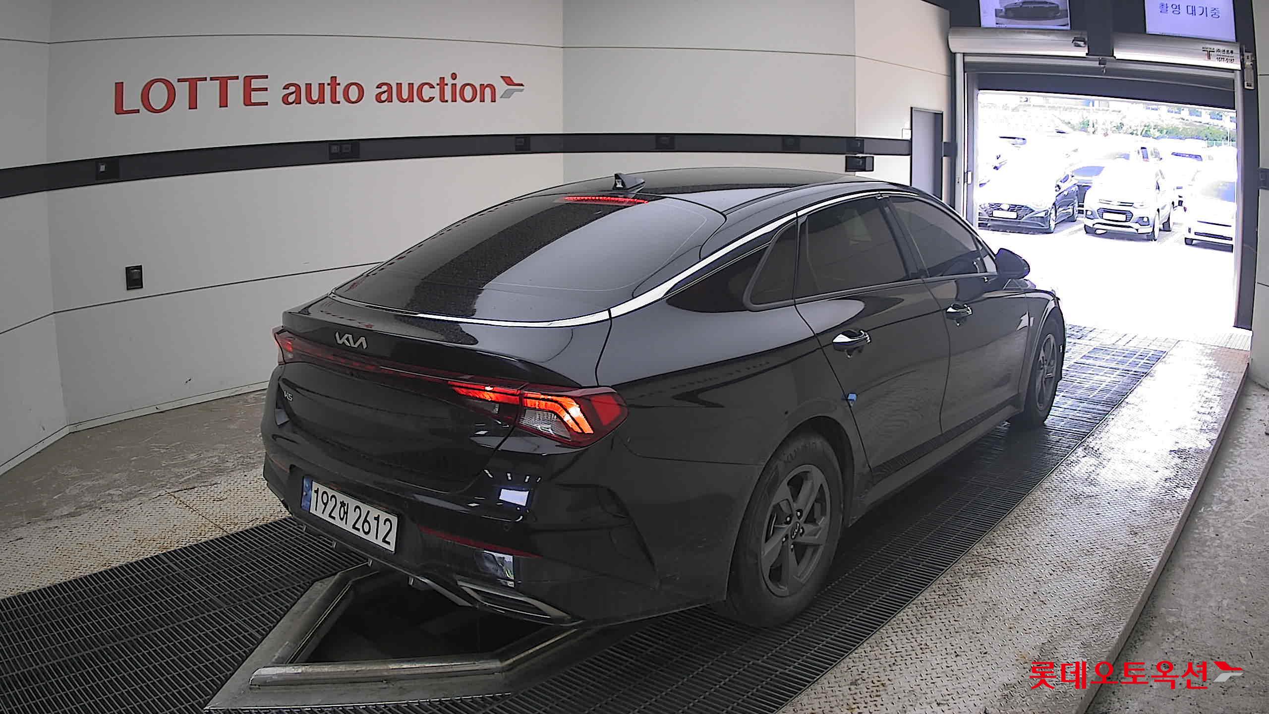 2023 - kia k5