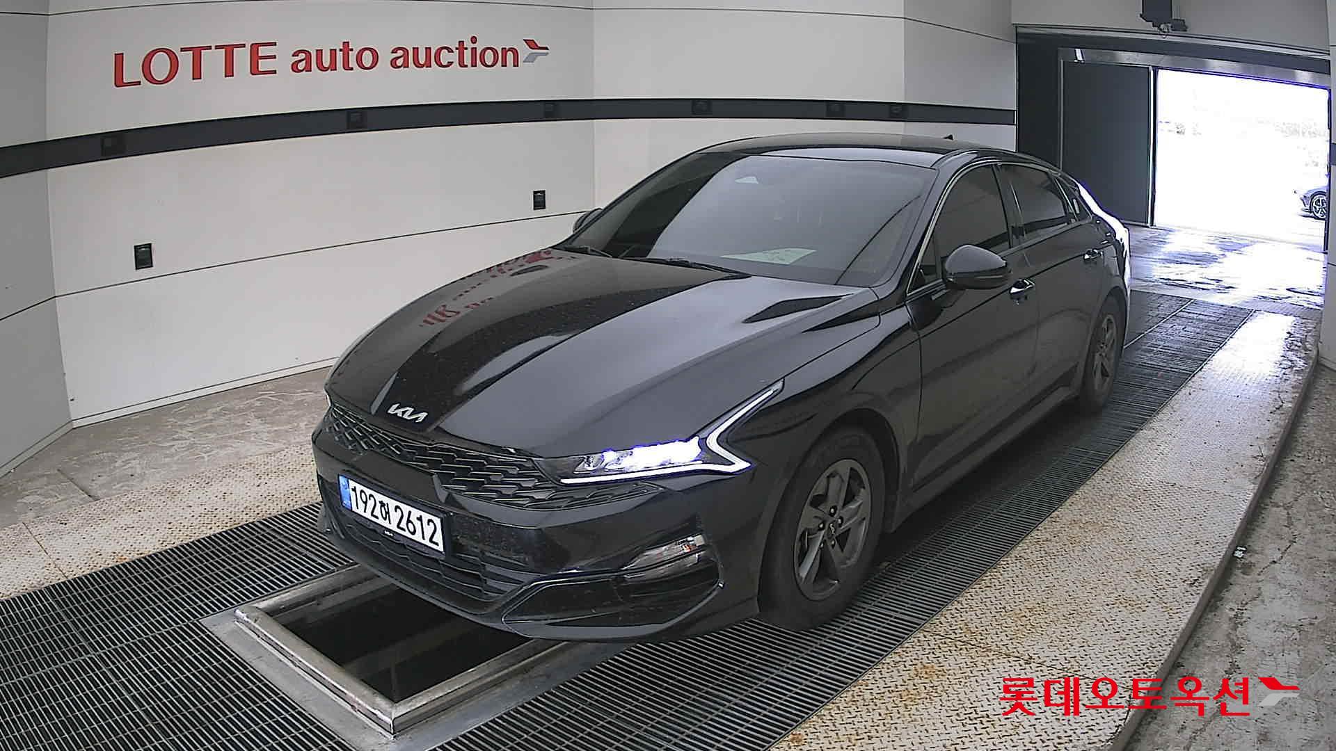 2023 - kia k5