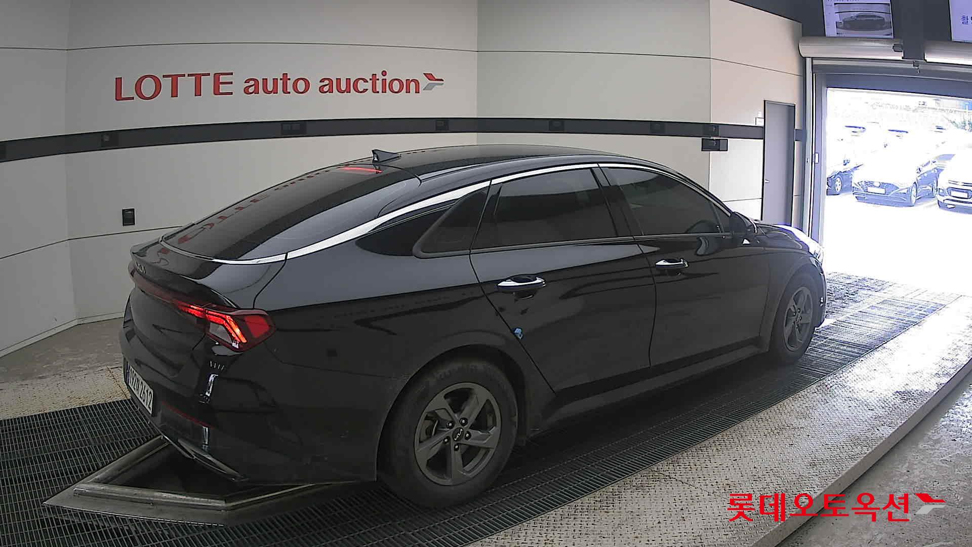 2023 - kia k5