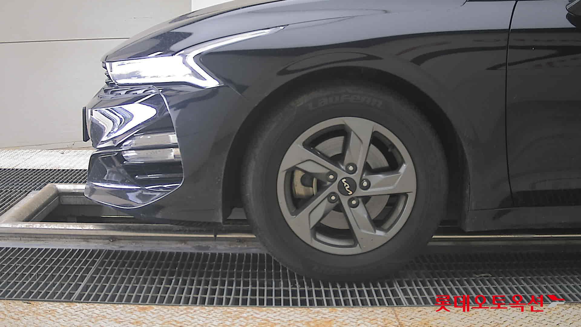 2023 - kia k5
