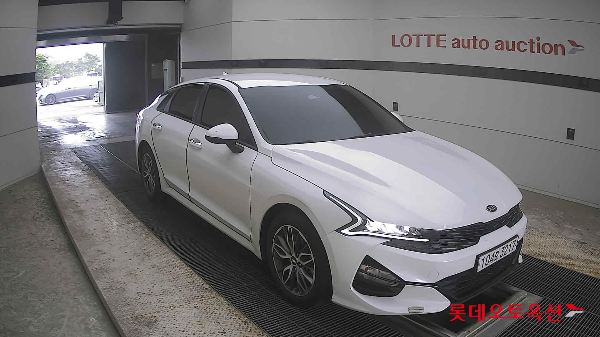 2020 - kia k5