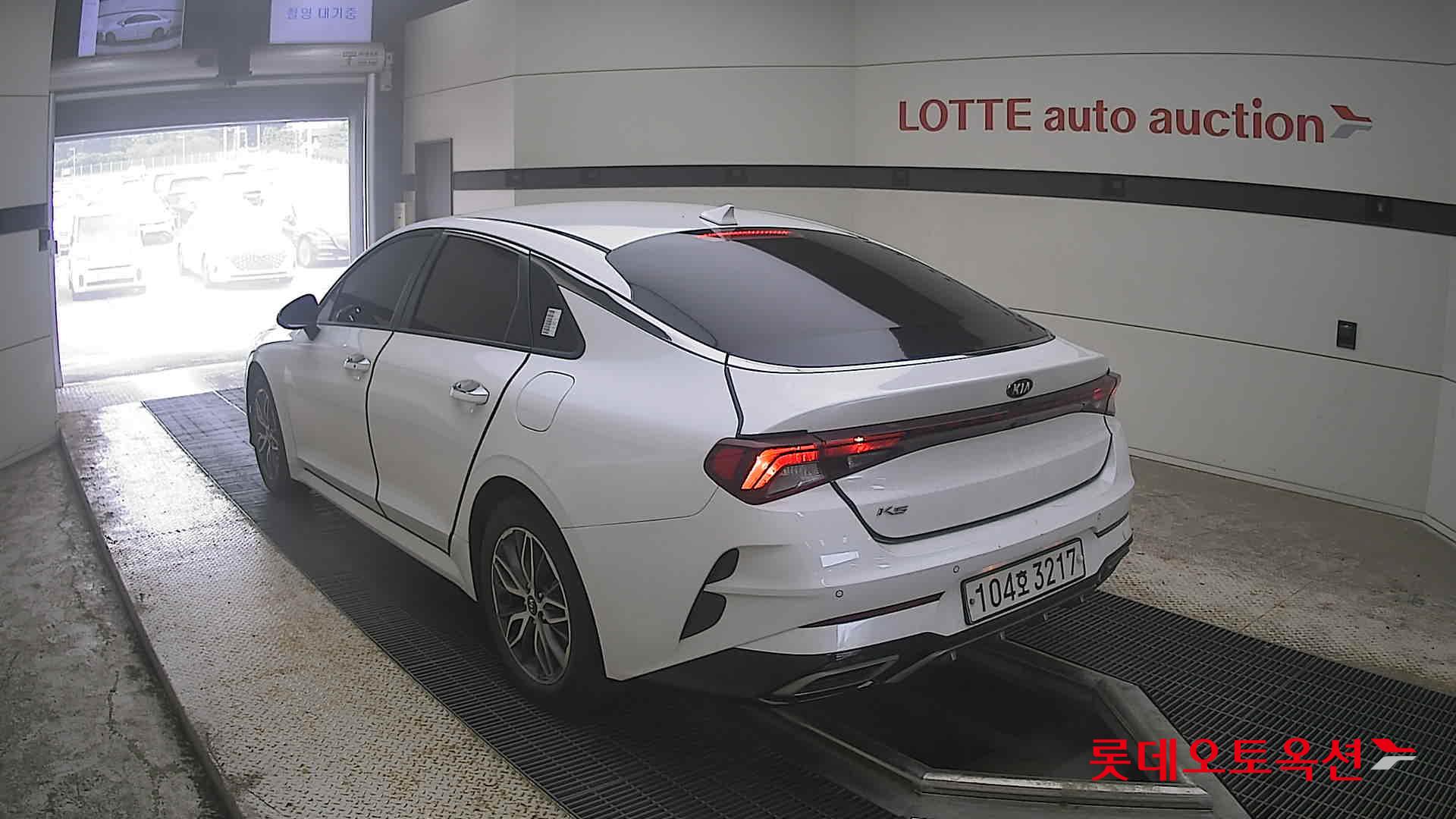 2020 - kia k5