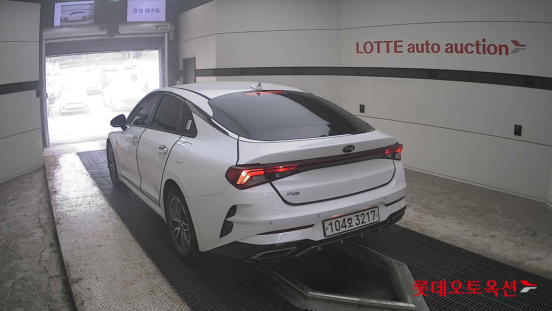 2020 - kia k5