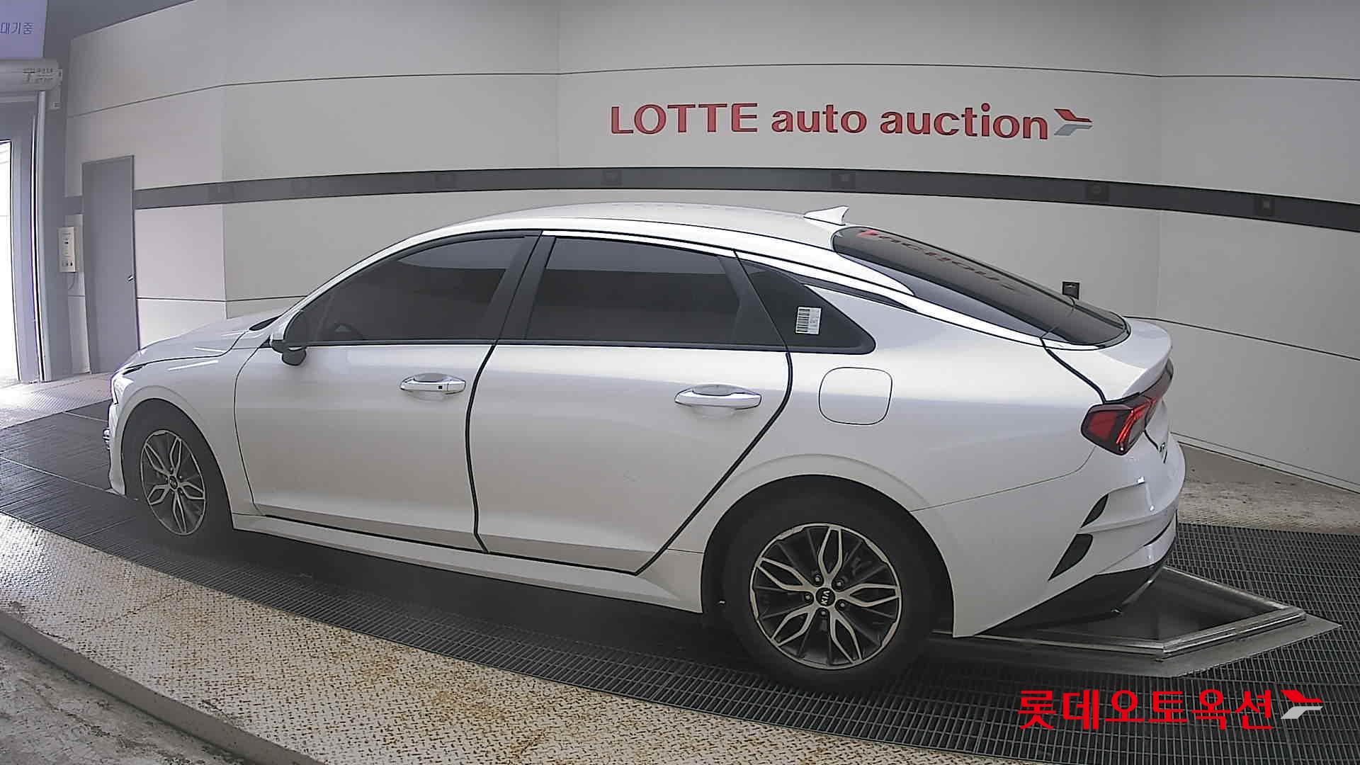 2020 - kia k5
