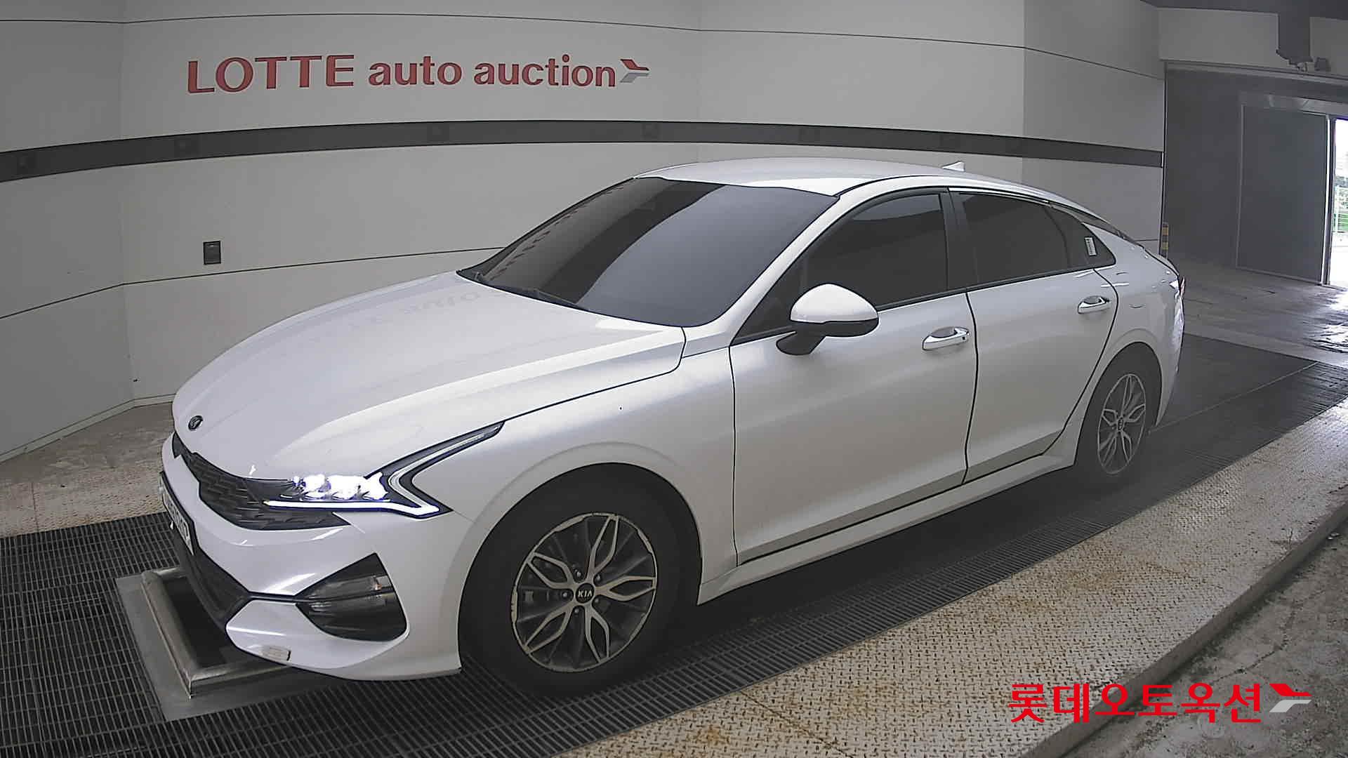 2020 - kia k5