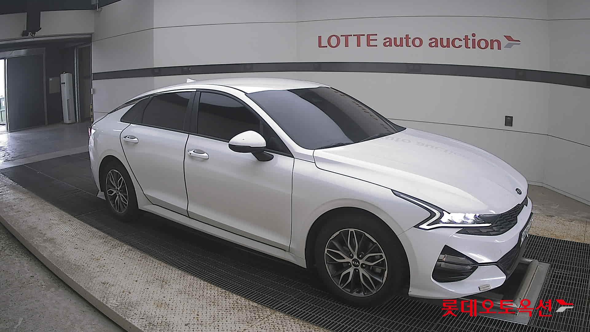 2020 - kia k5
