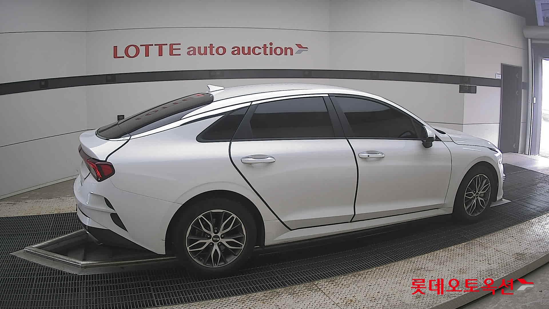 2020 - kia k5