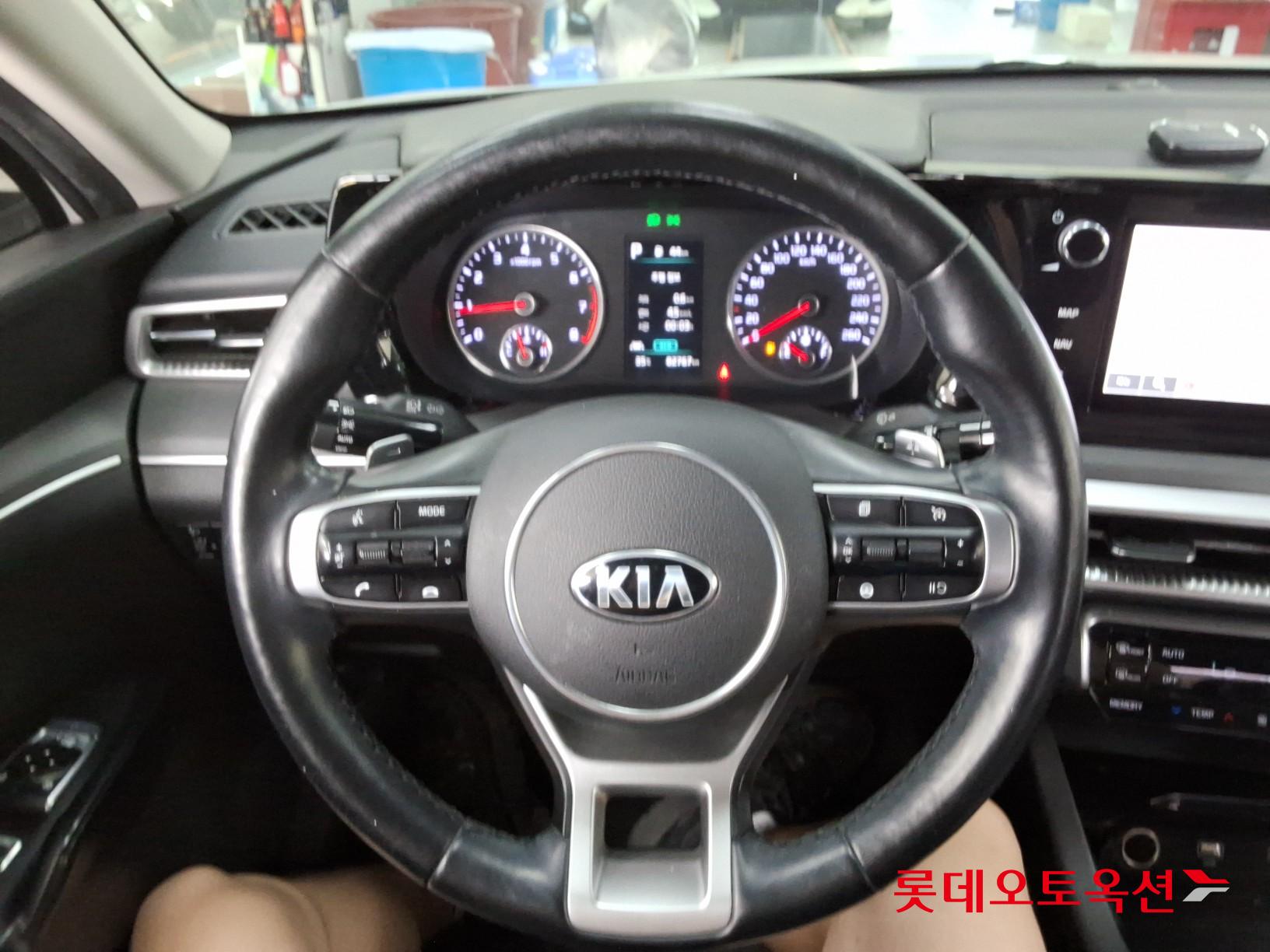 2020 - kia k5