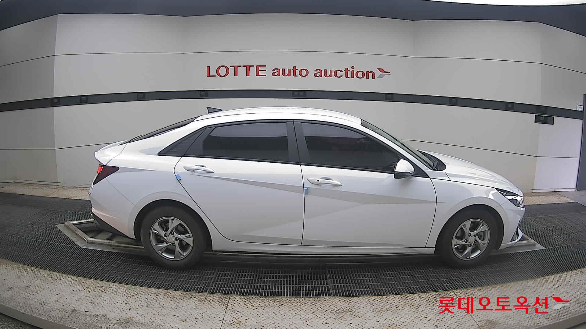 2021 - hyundai avante