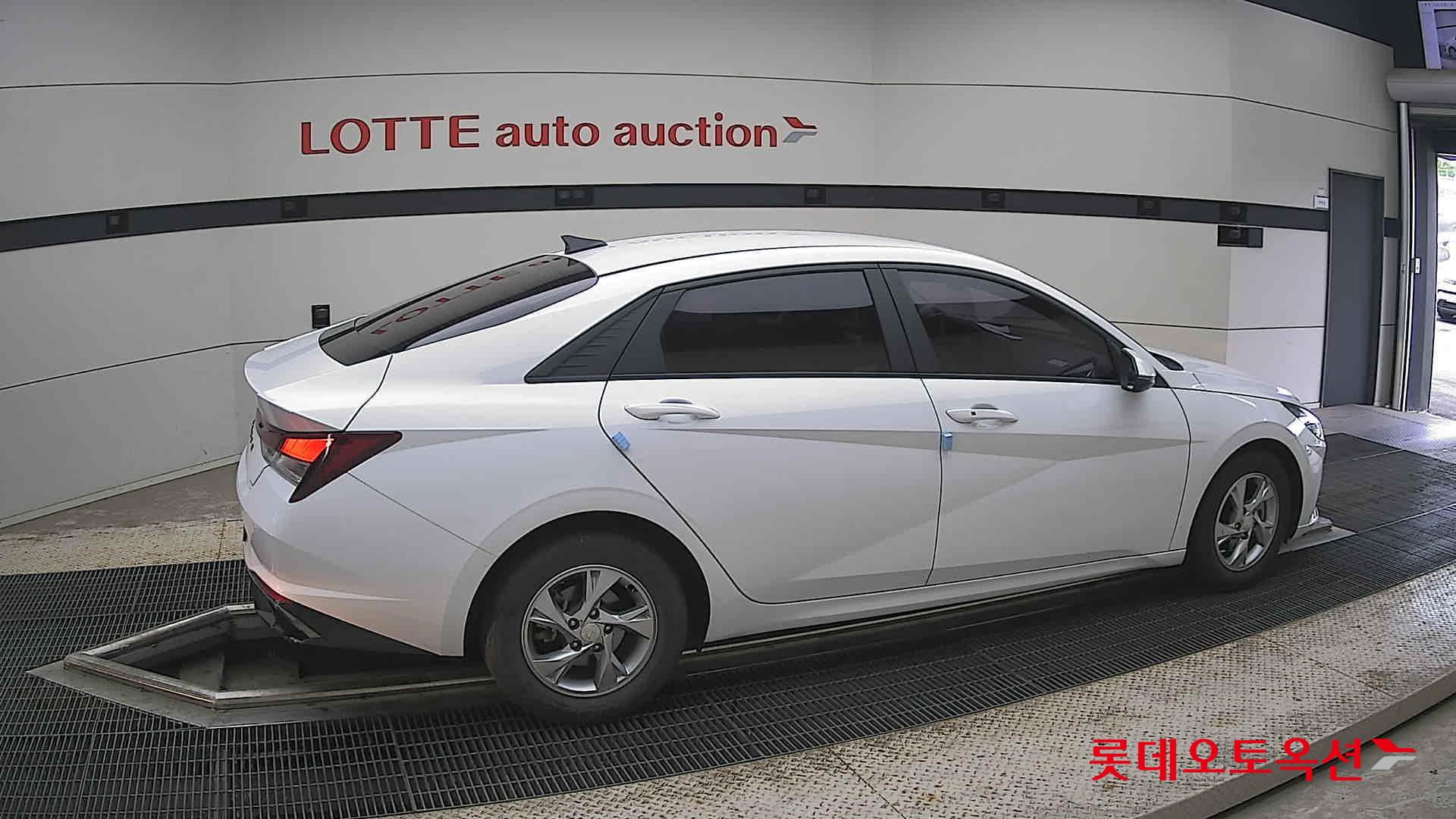 2021 - hyundai avante