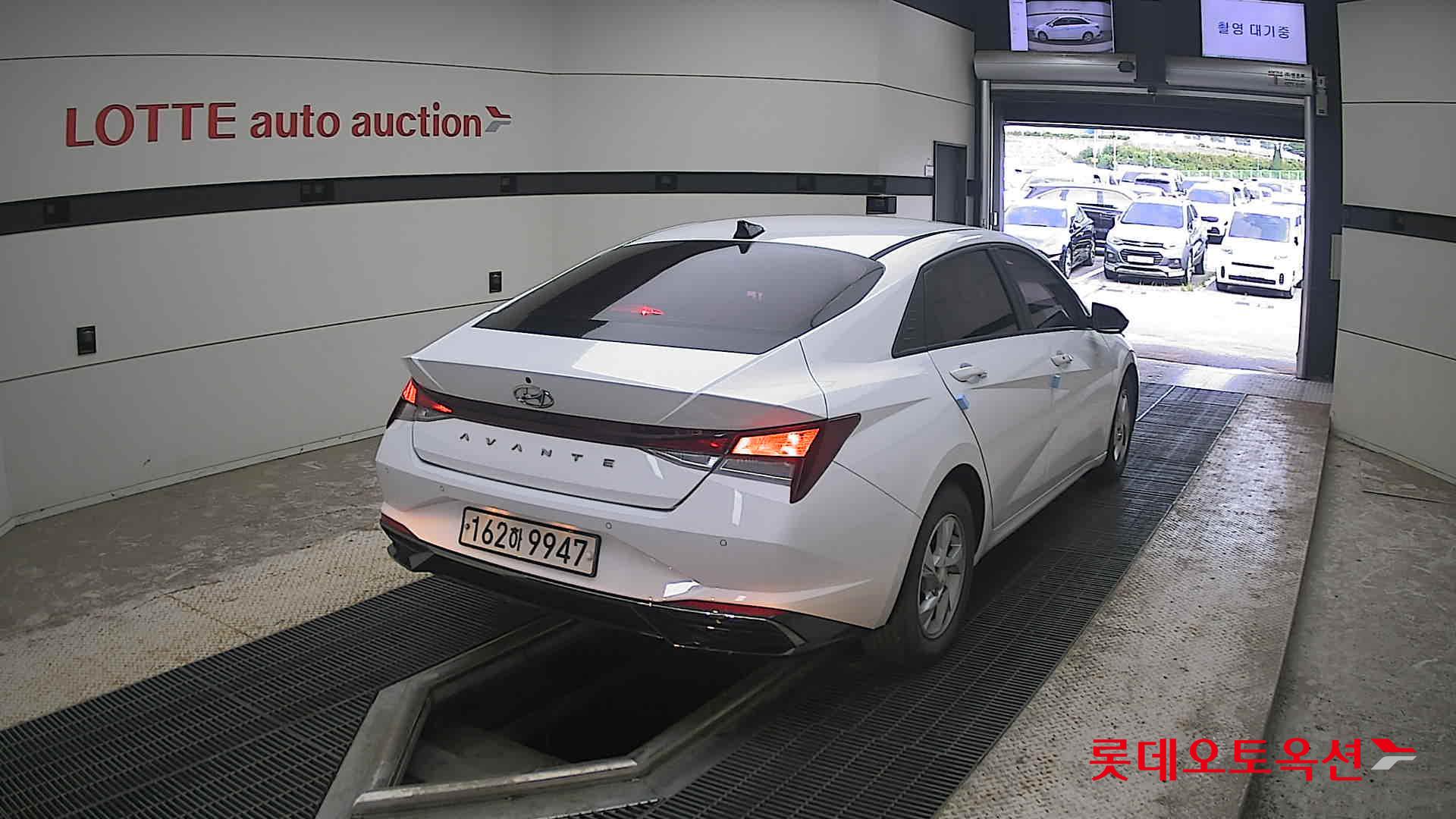 2021 - hyundai avante