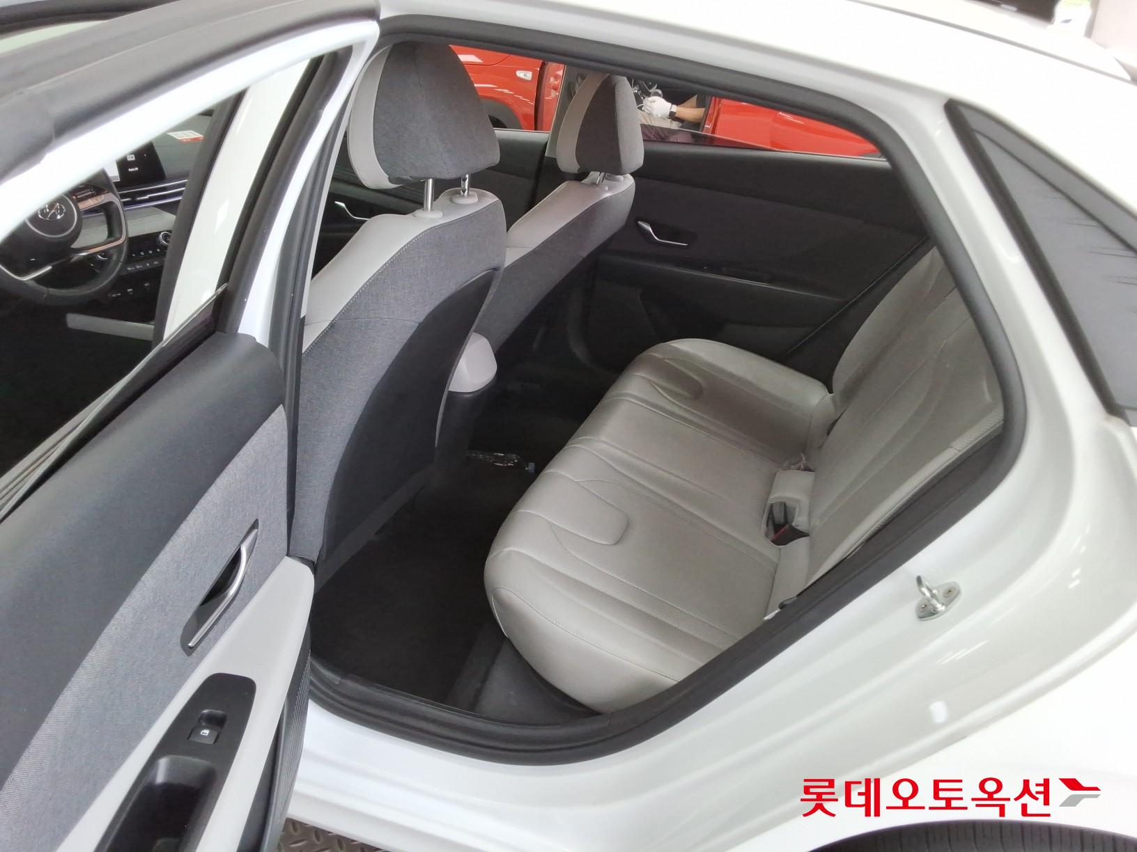 2021 - hyundai avante
