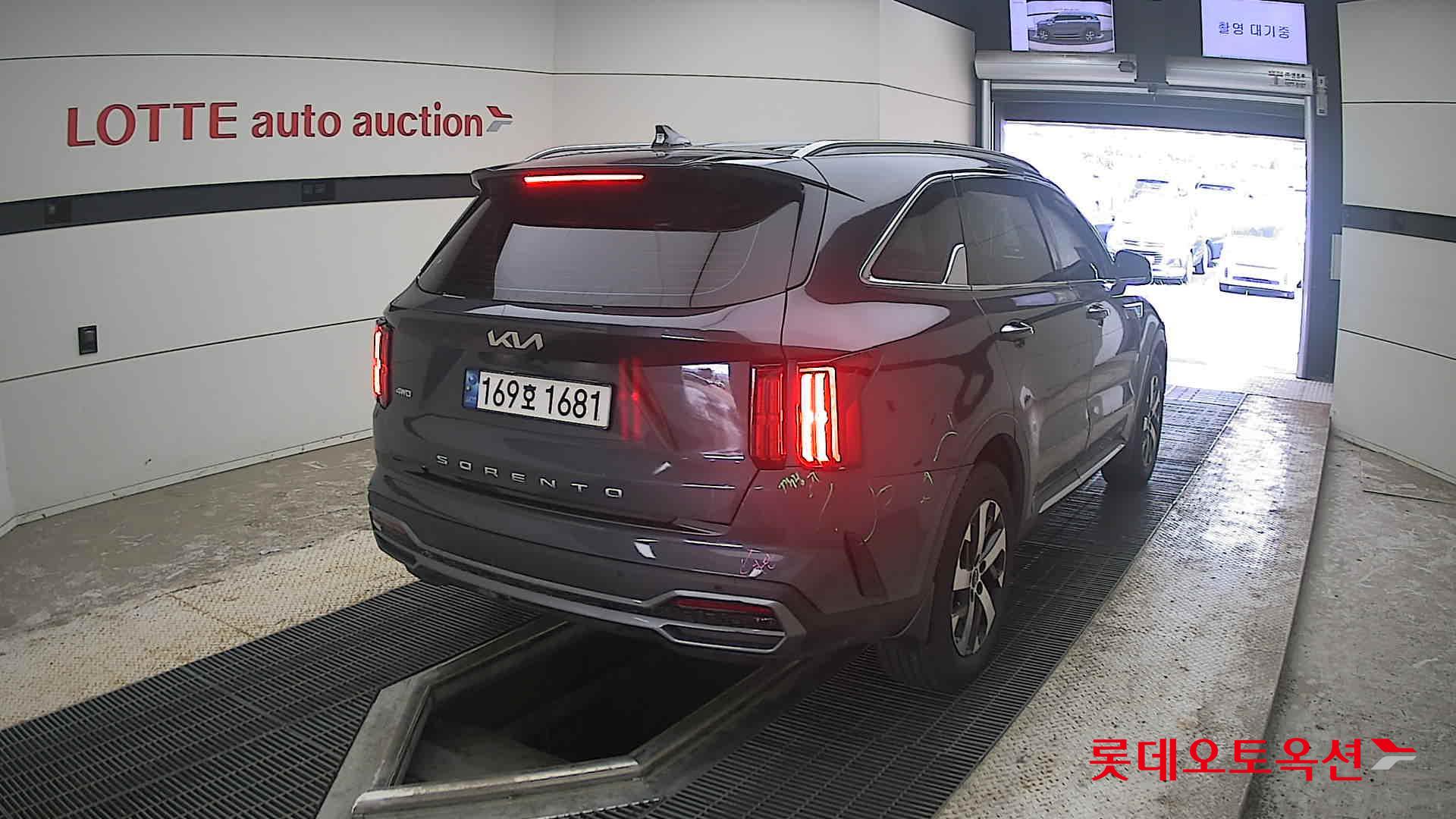 2022 - kia sorento