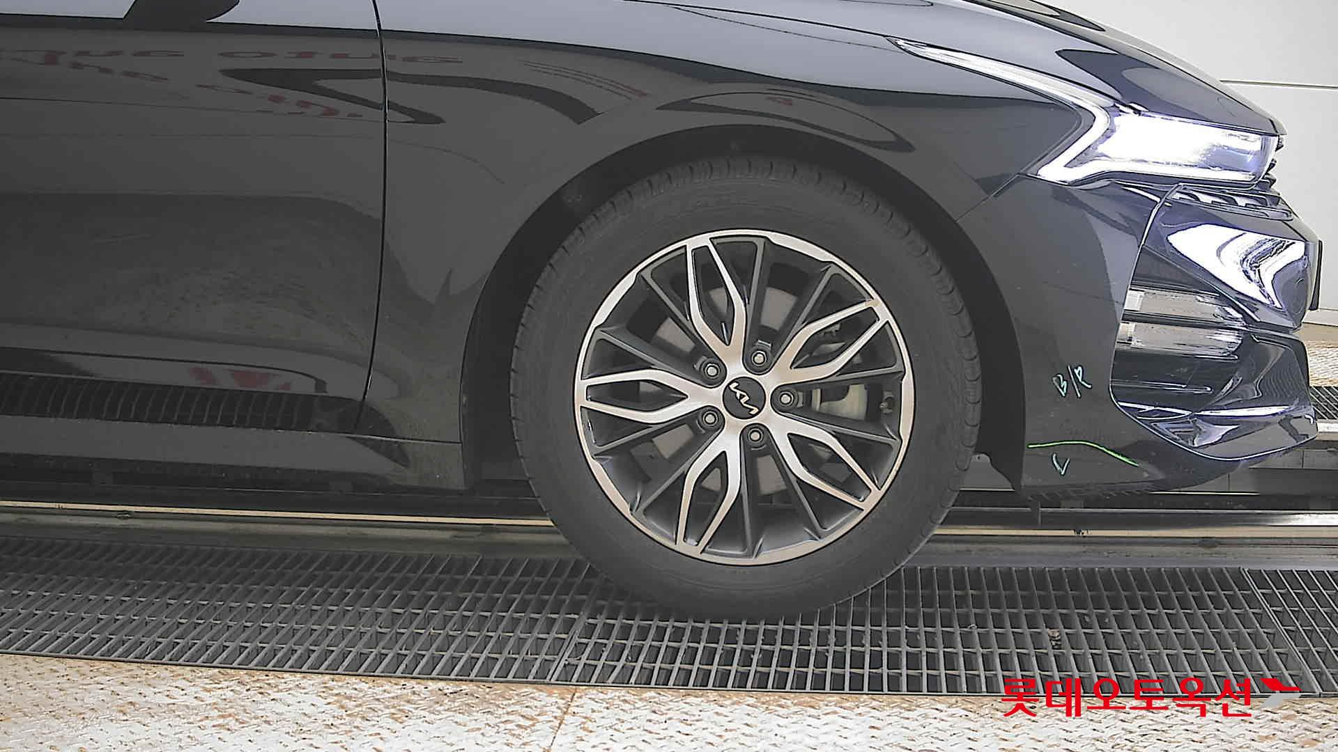 2022 - kia k5