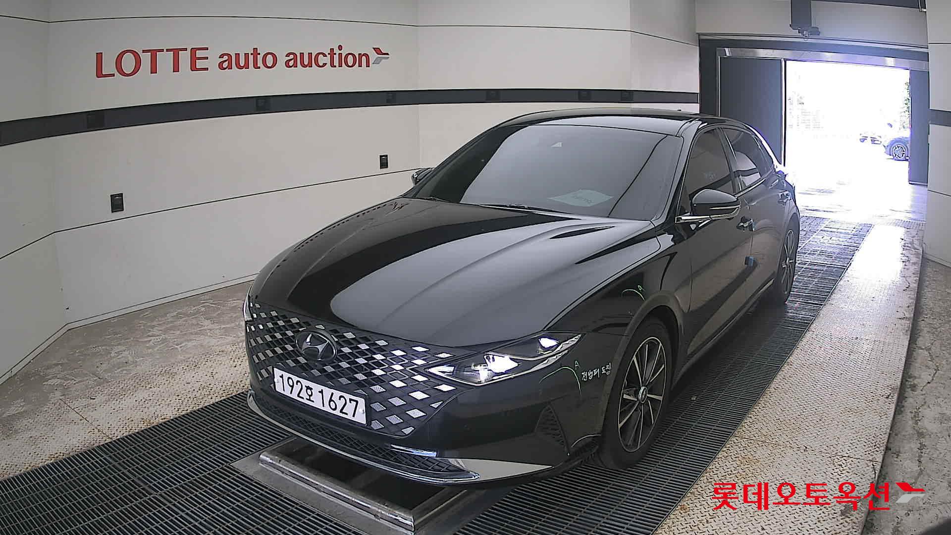 2022 - hyundai grandeur