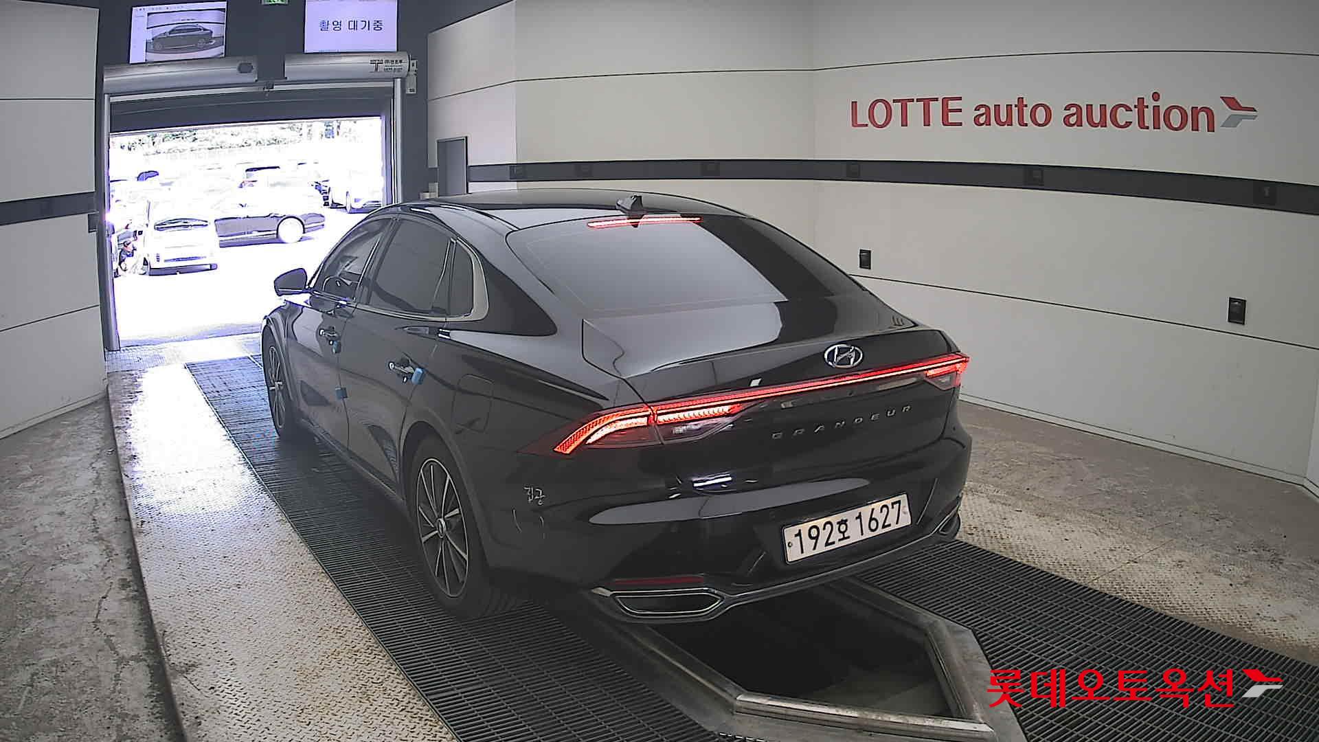 2022 - hyundai grandeur