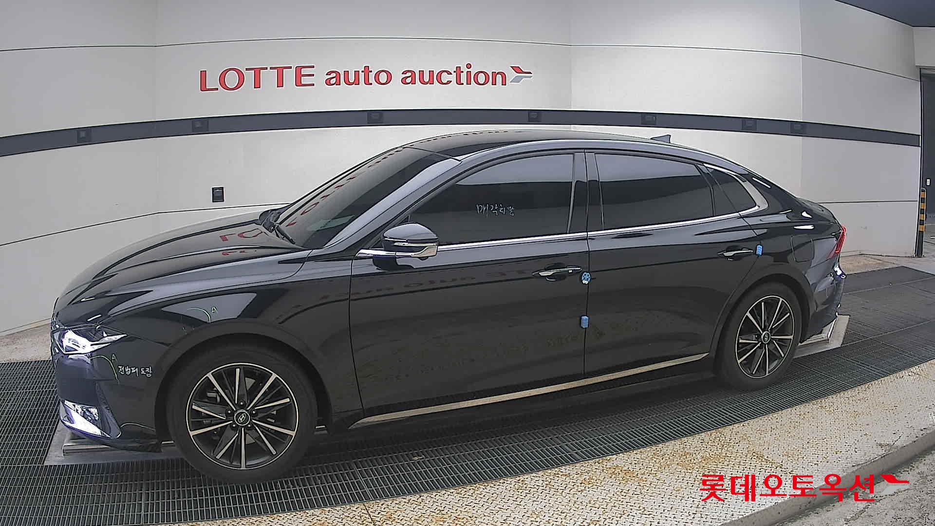 2022 - hyundai grandeur