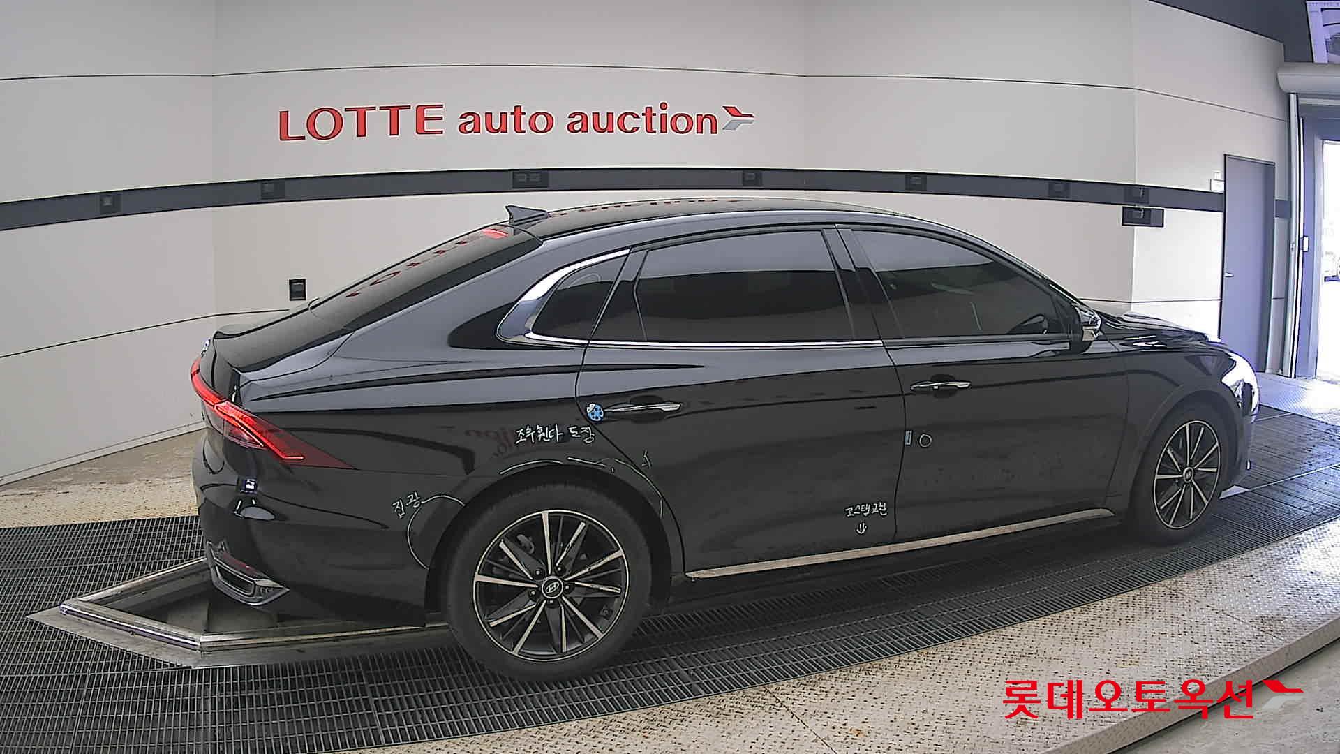 2022 - hyundai grandeur