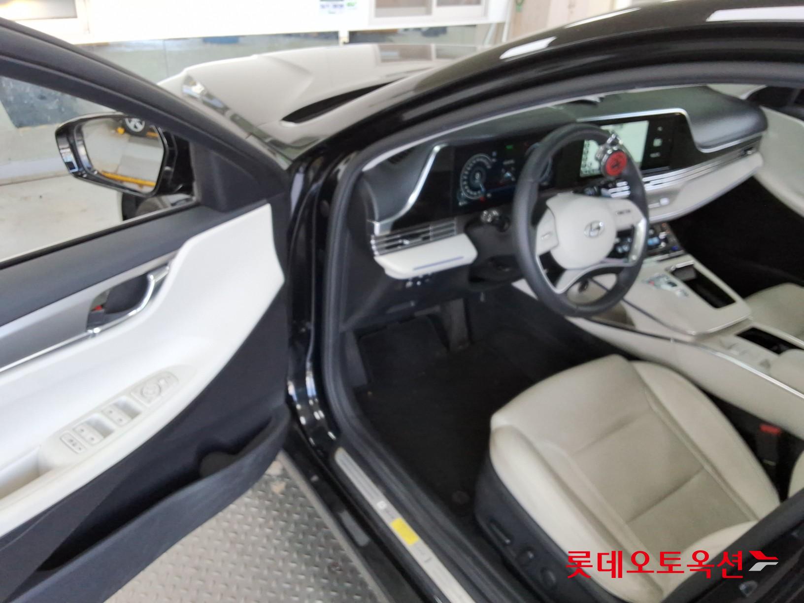 2022 - hyundai grandeur