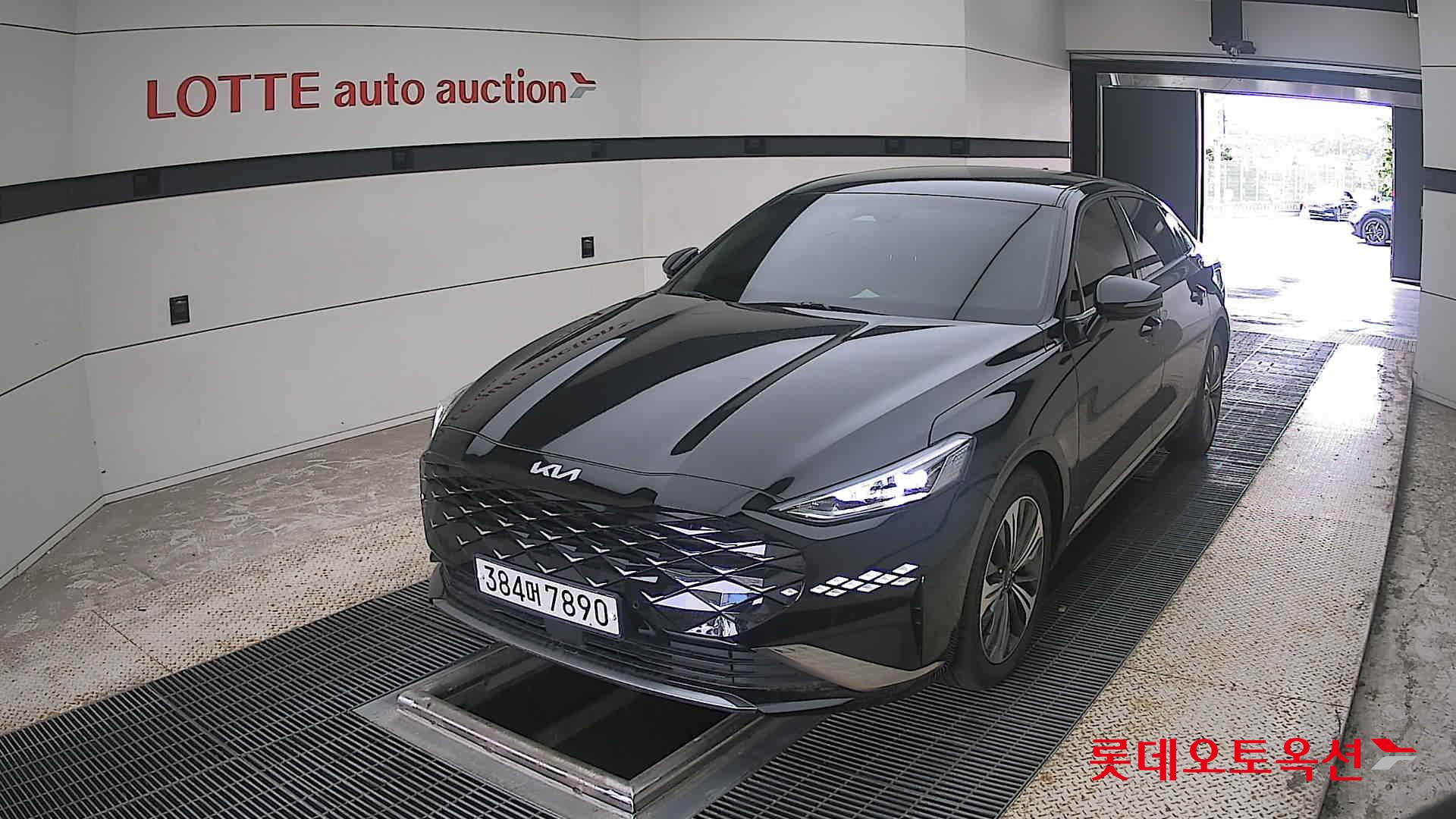 2022 - kia k8