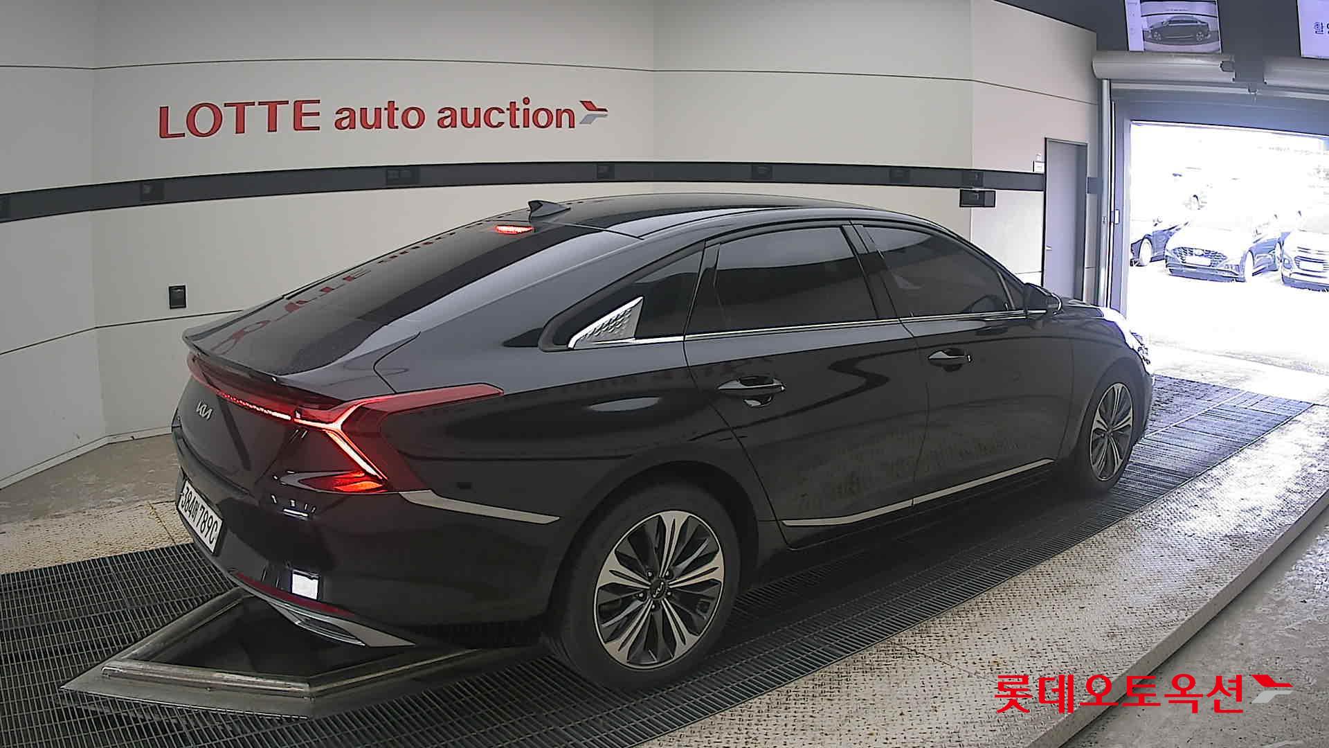 2022 - kia k8