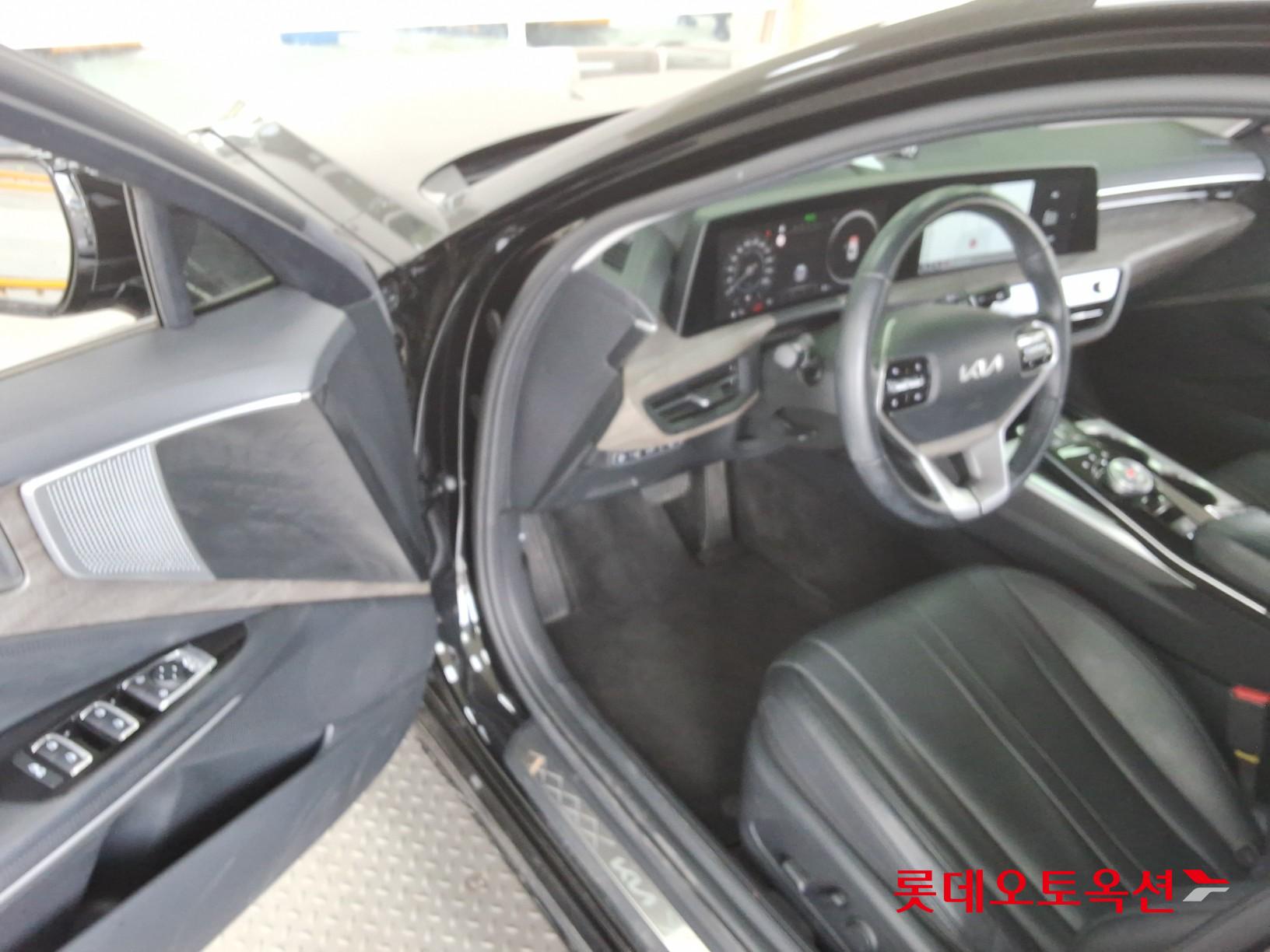2022 - kia k8