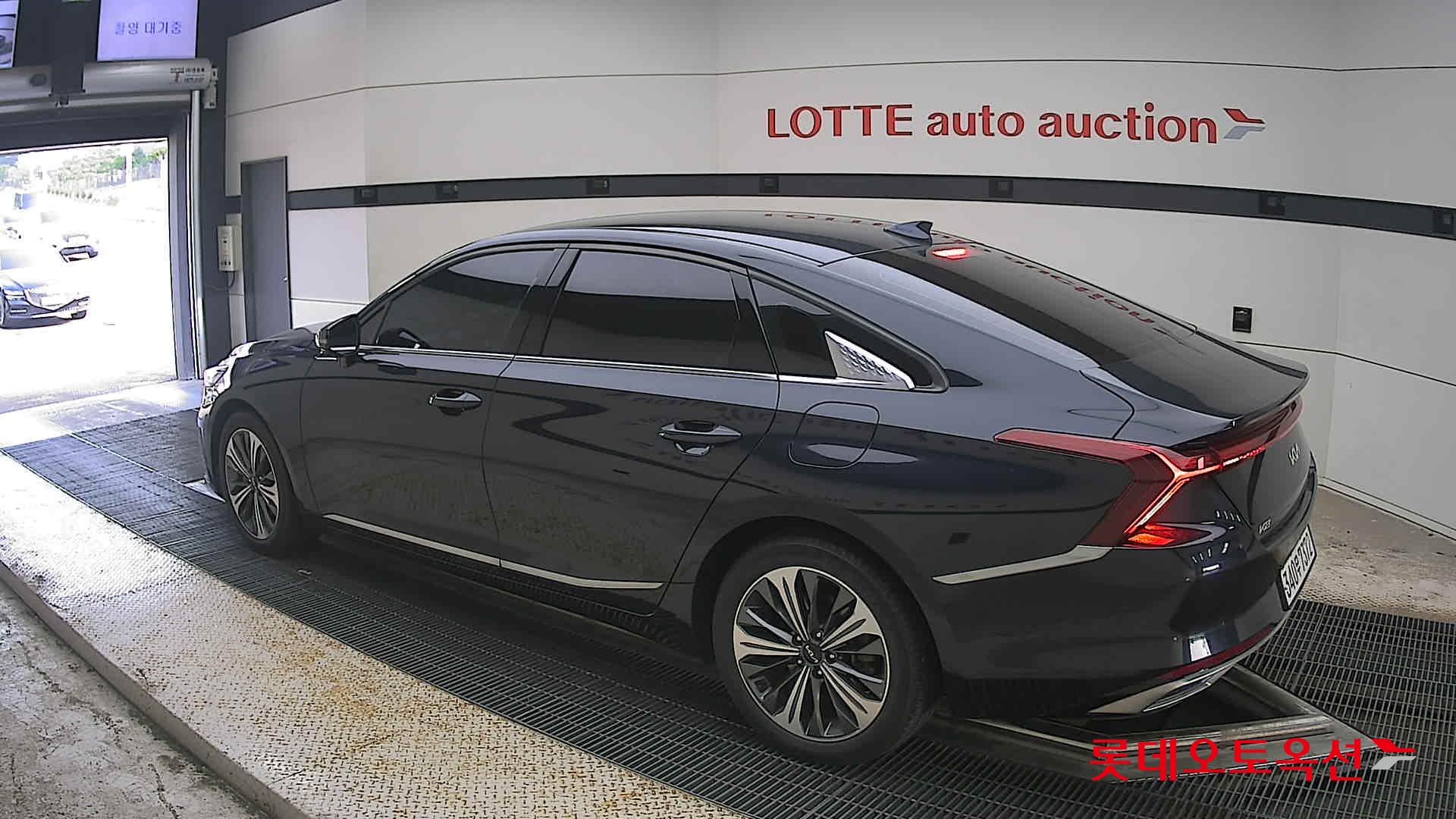 2023 - kia k8