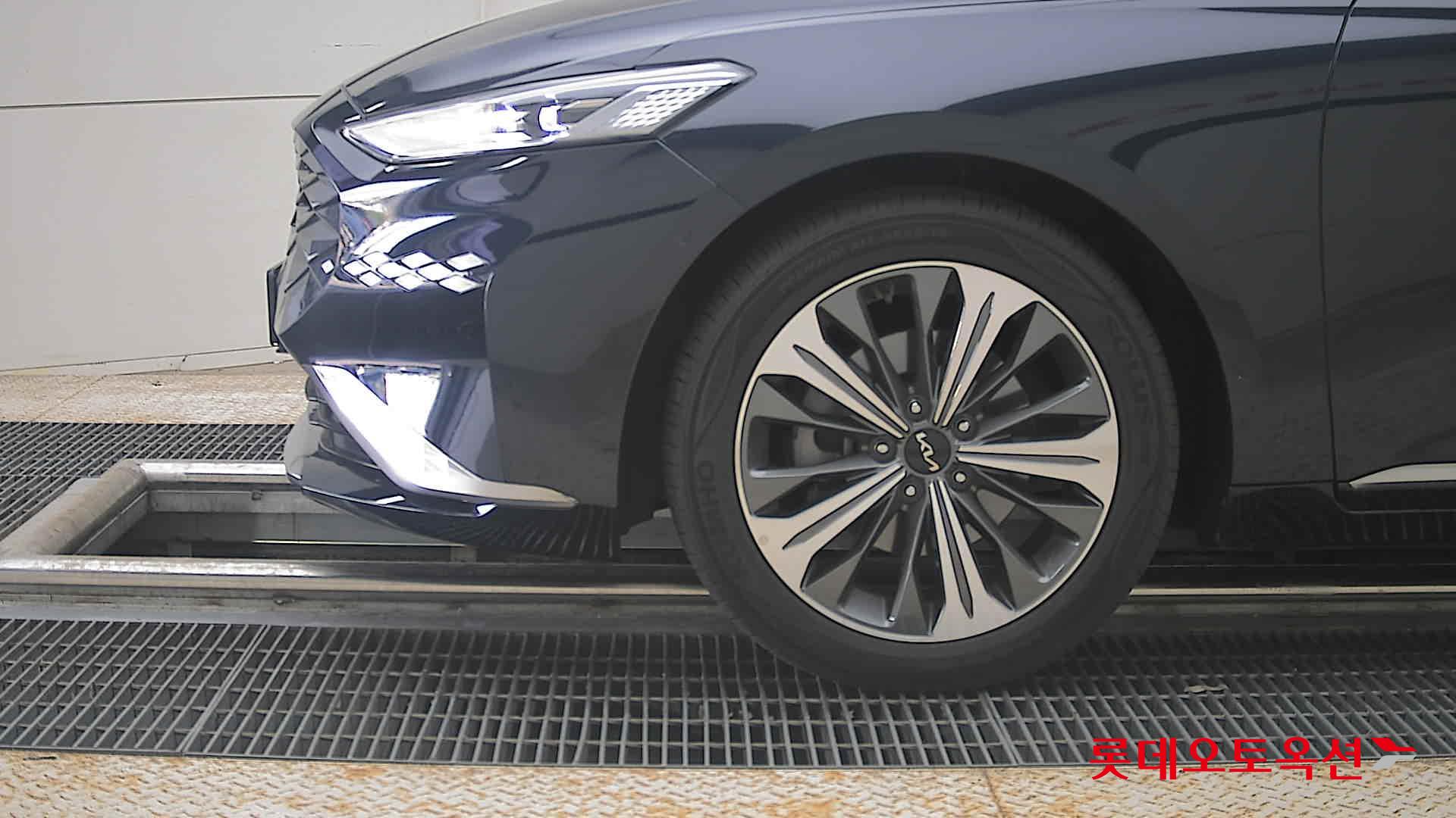 2023 - kia k8