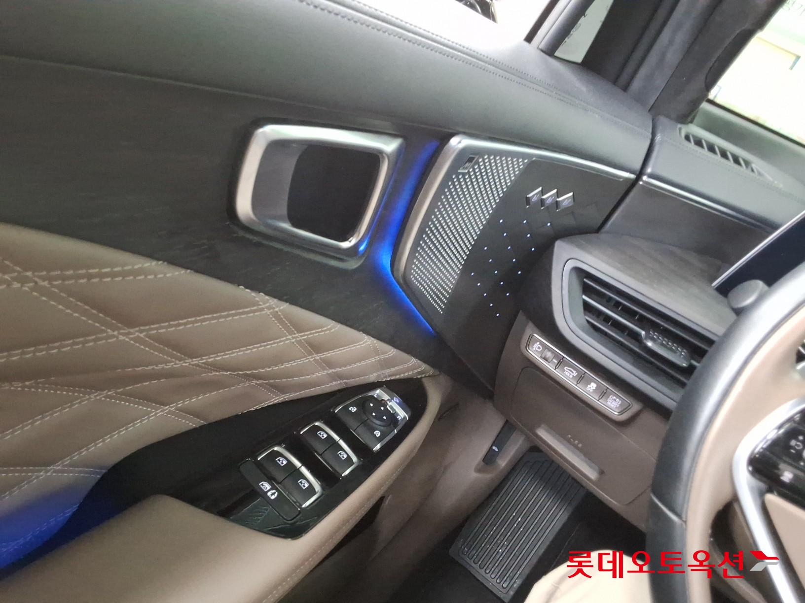 2023 - kia k8