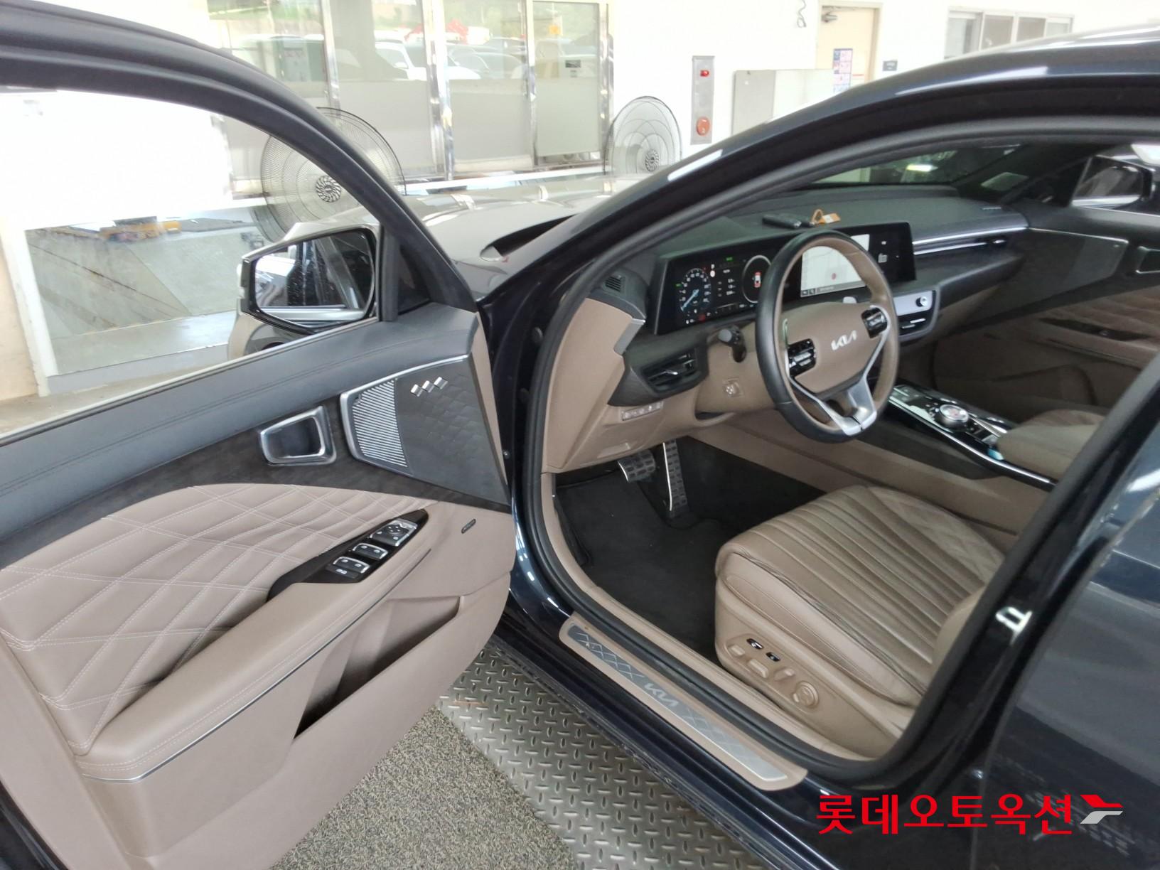 2023 - kia k8