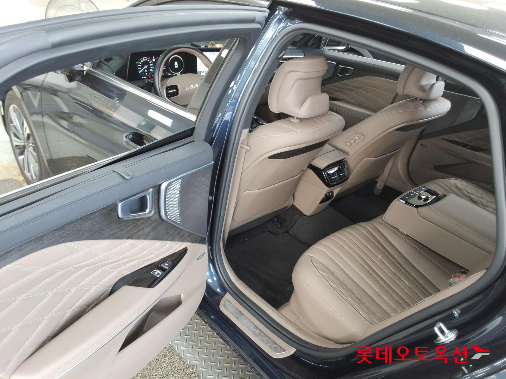 2023 - kia k8